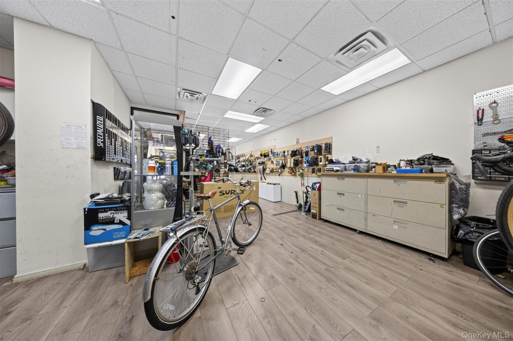 10230 Queens Boulevard Unit: Retails thumbnail 8