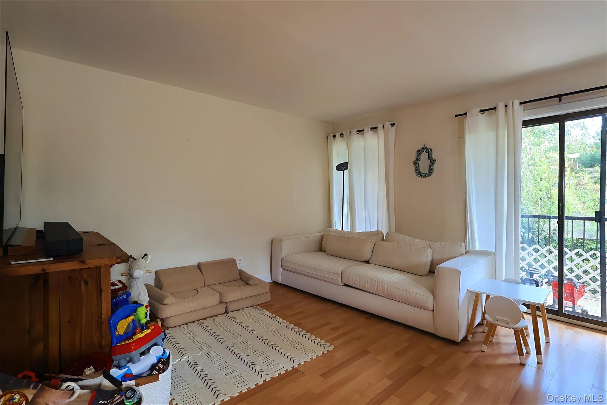 6637A Jay Avenue thumbnail 5