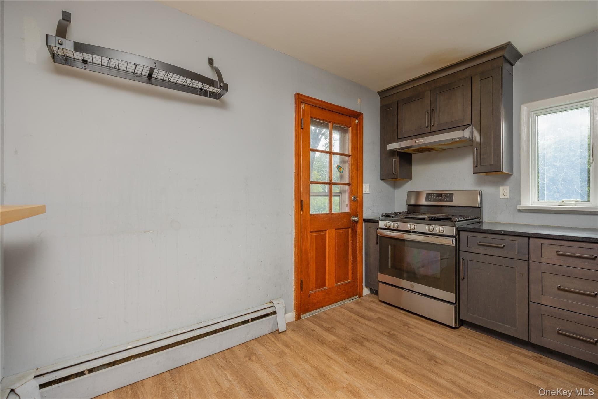 225 S Harrison Avenue thumbnail 11