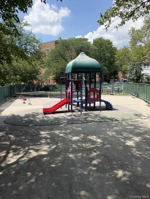 139-15 83rd Avenue Unit: 527 thumbnail 11