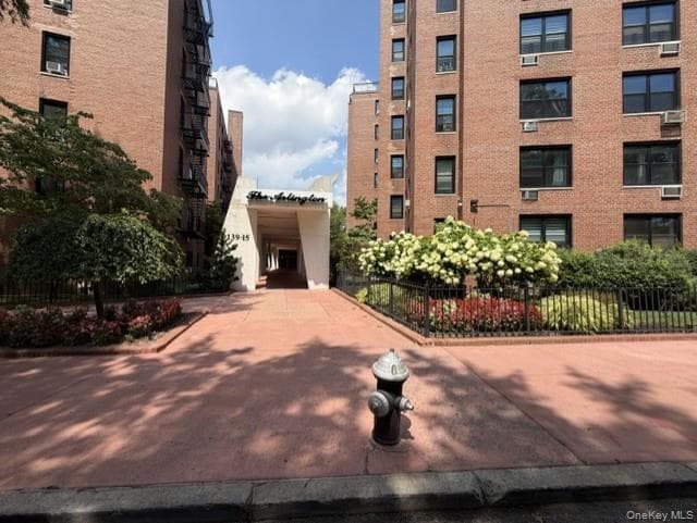 139-15 83rd Avenue Unit: 527 thumbnail 2