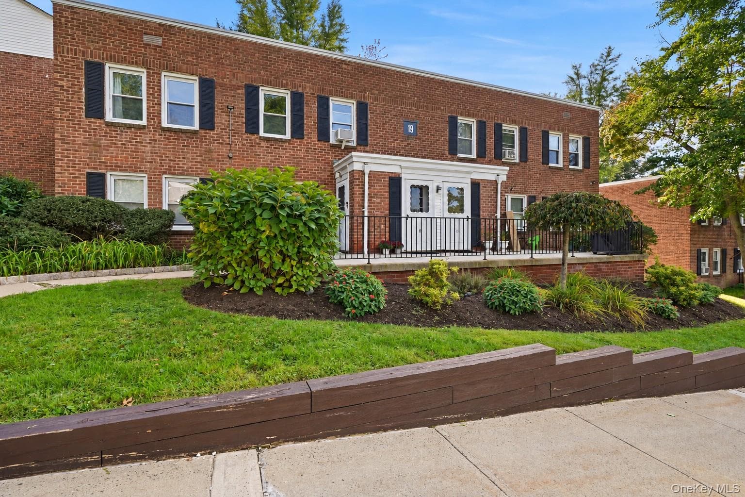 120 N Broadway Unit: 19B, Irvington