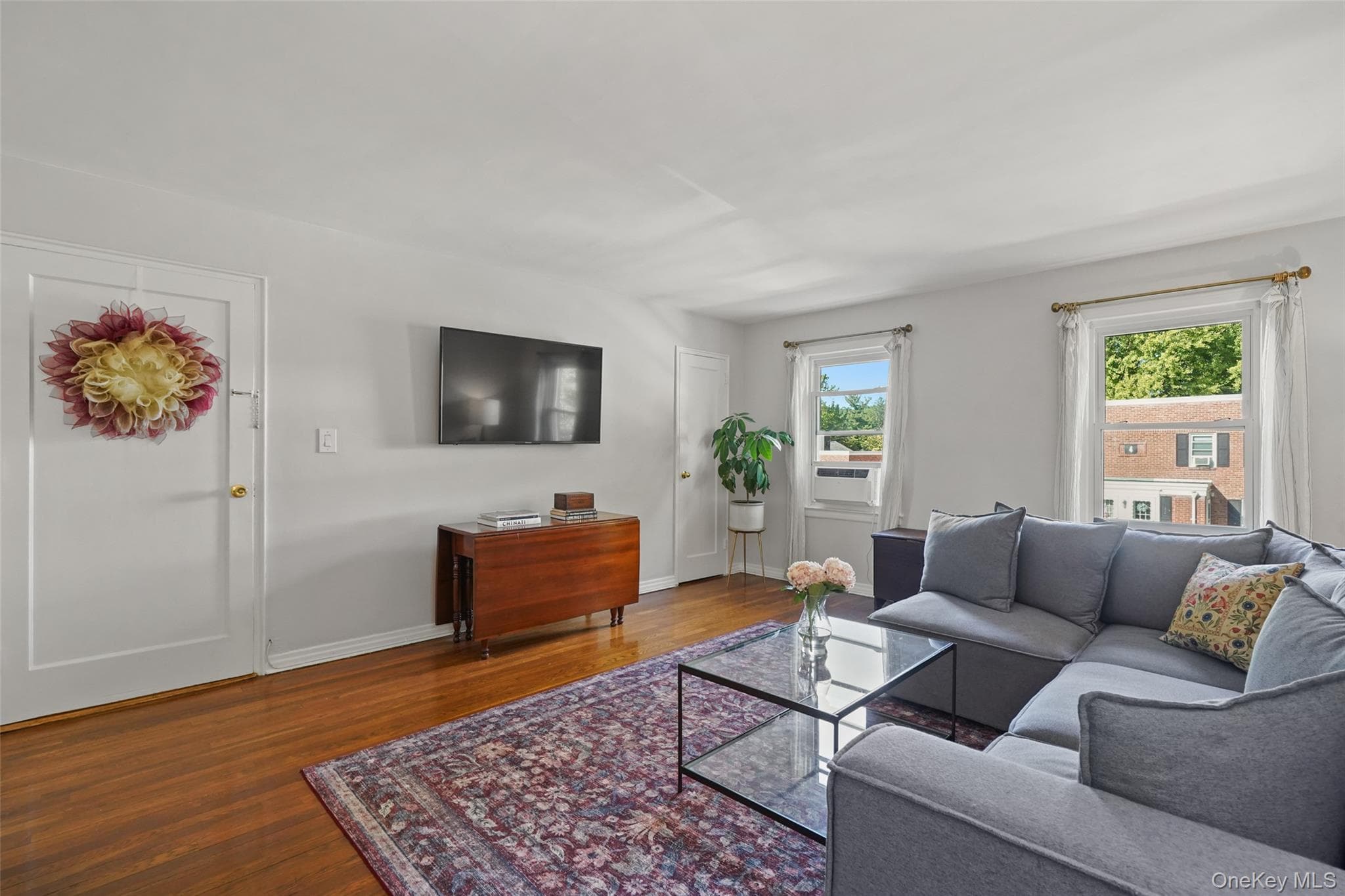 120 N Broadway Unit: 19B thumbnail 9