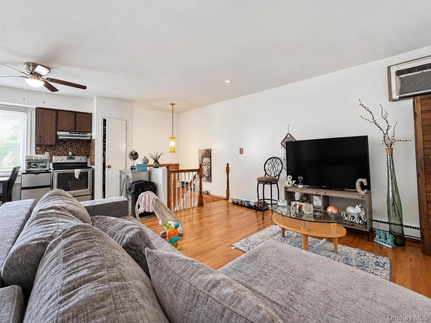13 James Place thumbnail 9