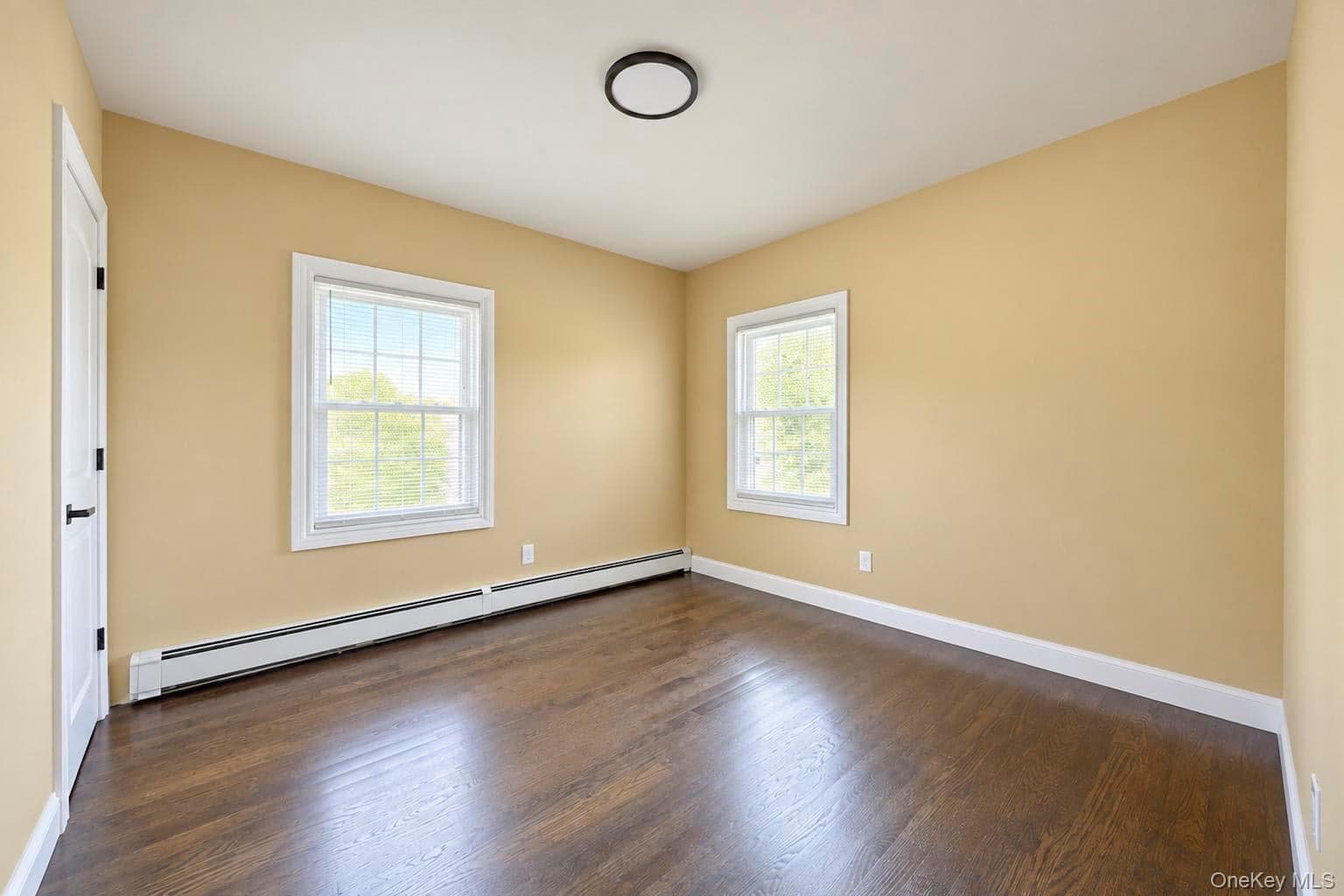 236 Plainview Road thumbnail 14