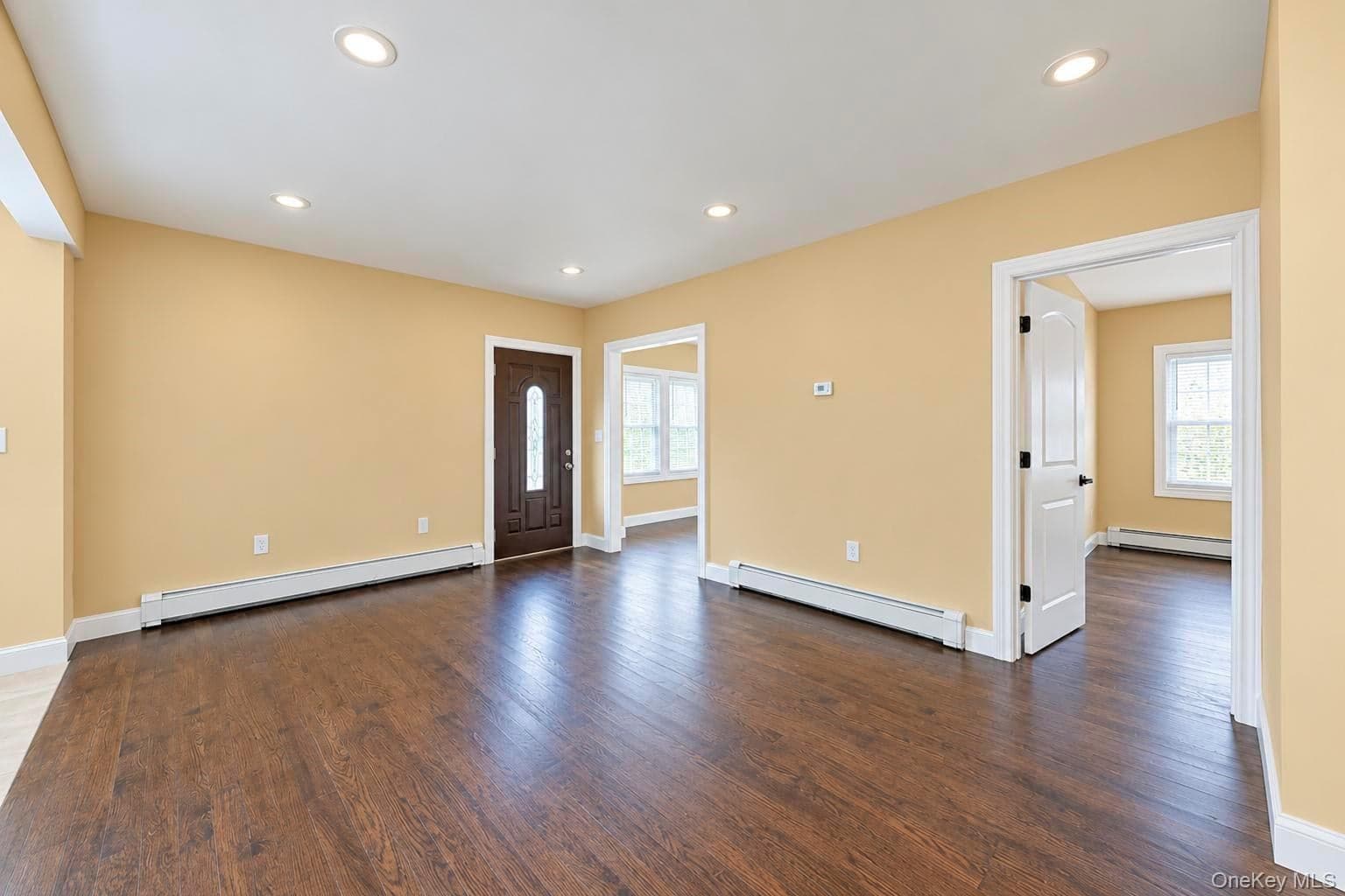 236 Plainview Road thumbnail 9