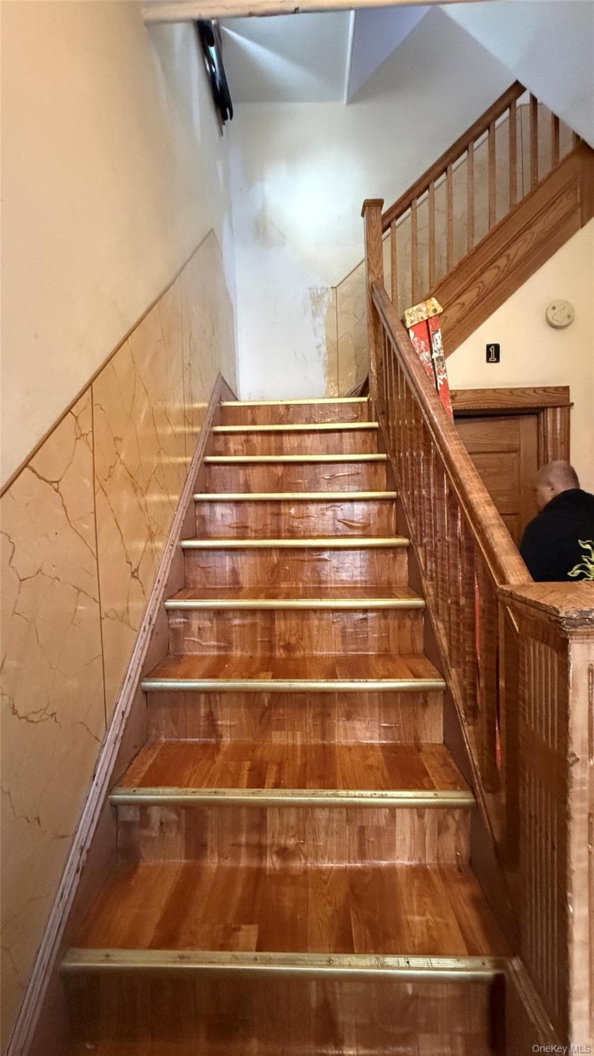 568 Grandview Avenue thumbnail 6