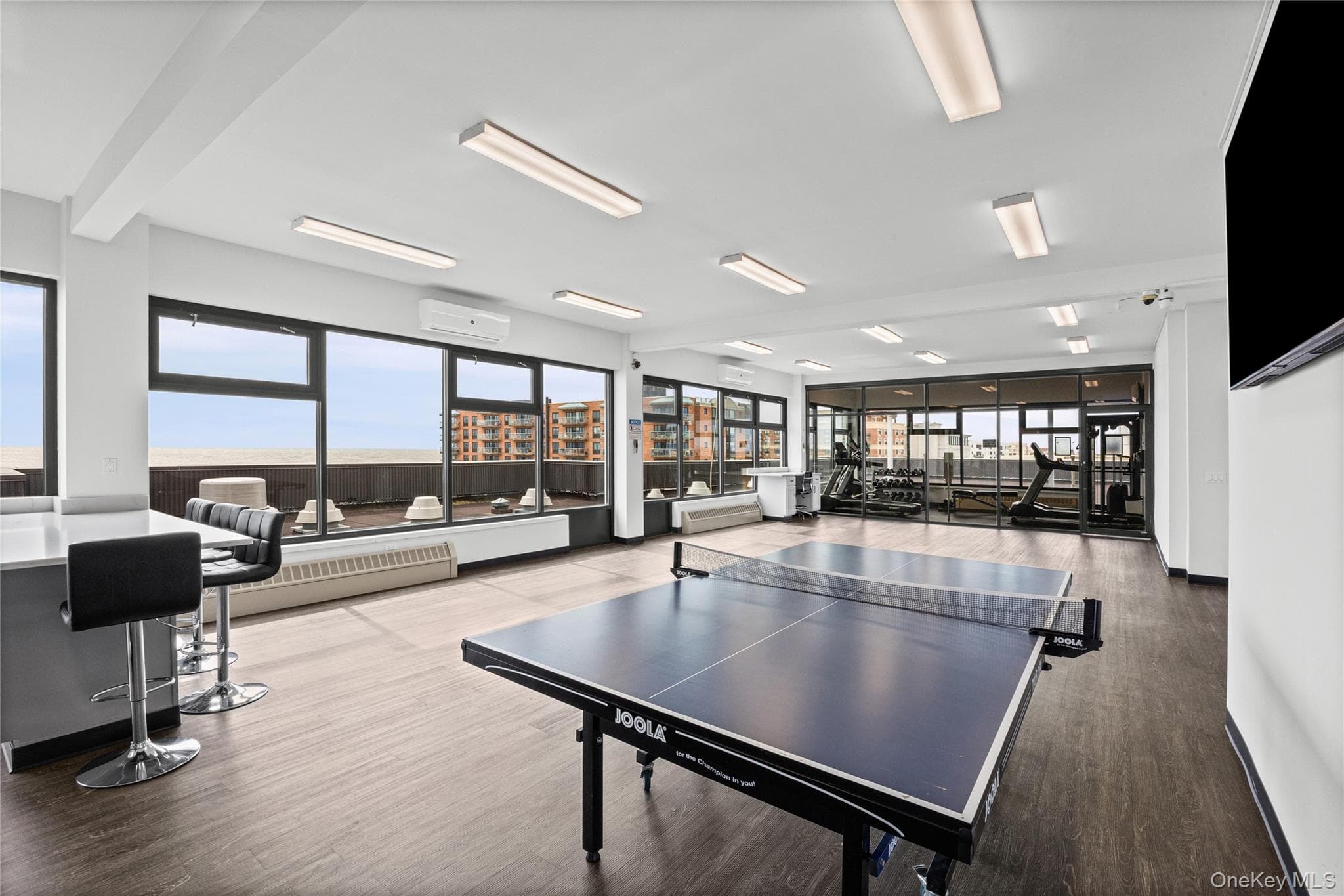 1 E Broadway Unit: 3D thumbnail 30