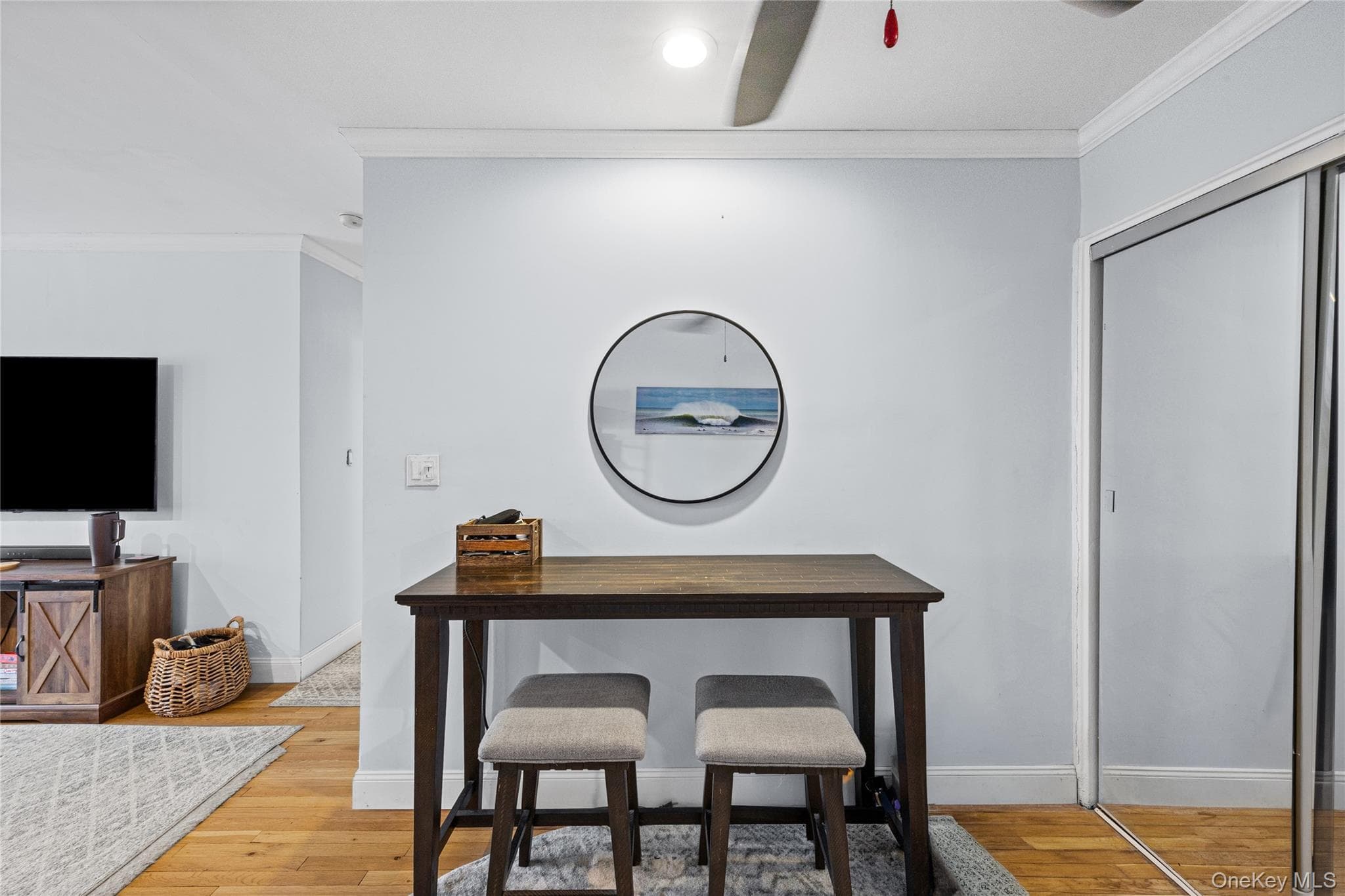 1 E Broadway Unit: 3D thumbnail 11