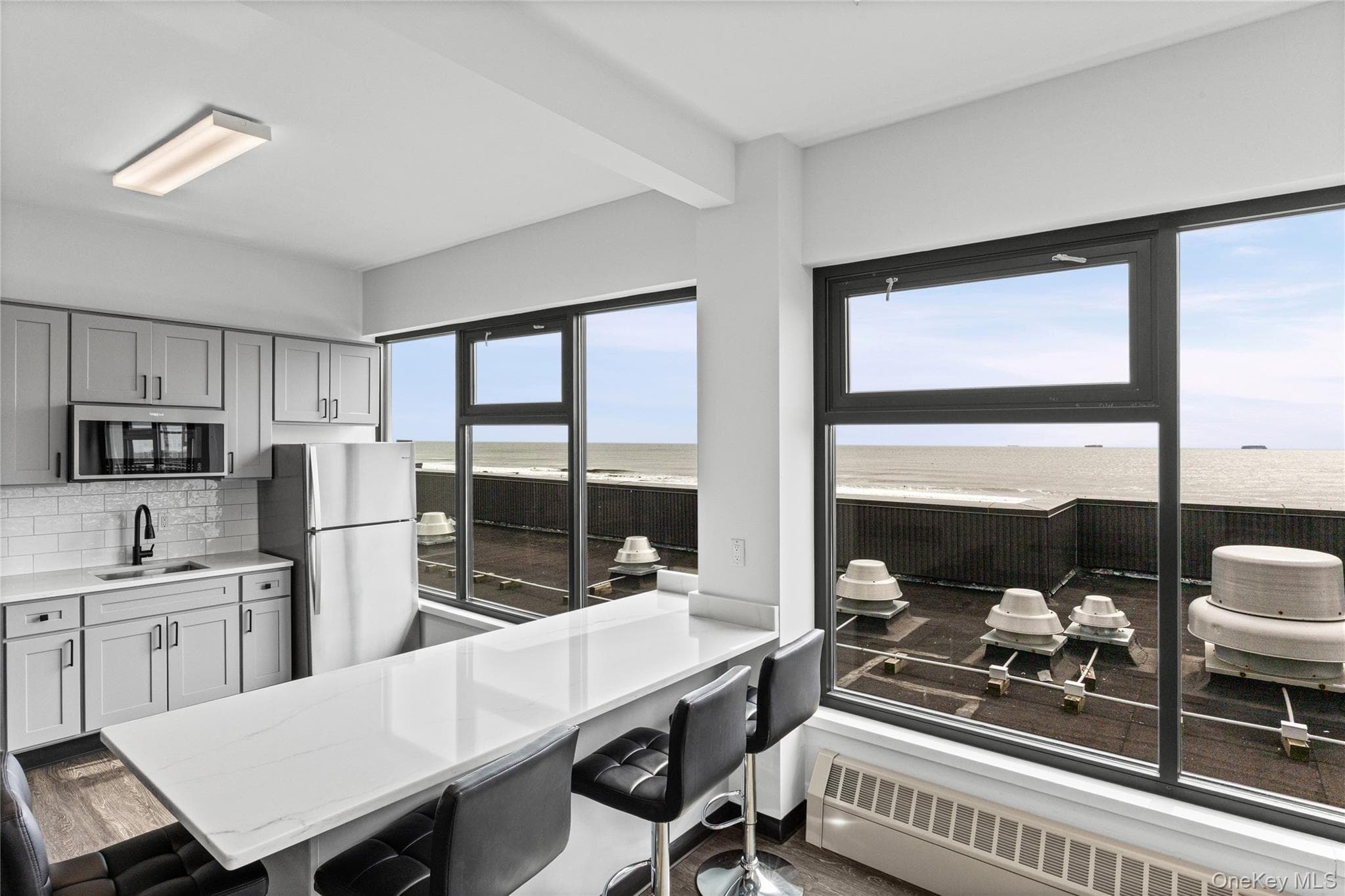 1 E Broadway Unit: 3D thumbnail 29