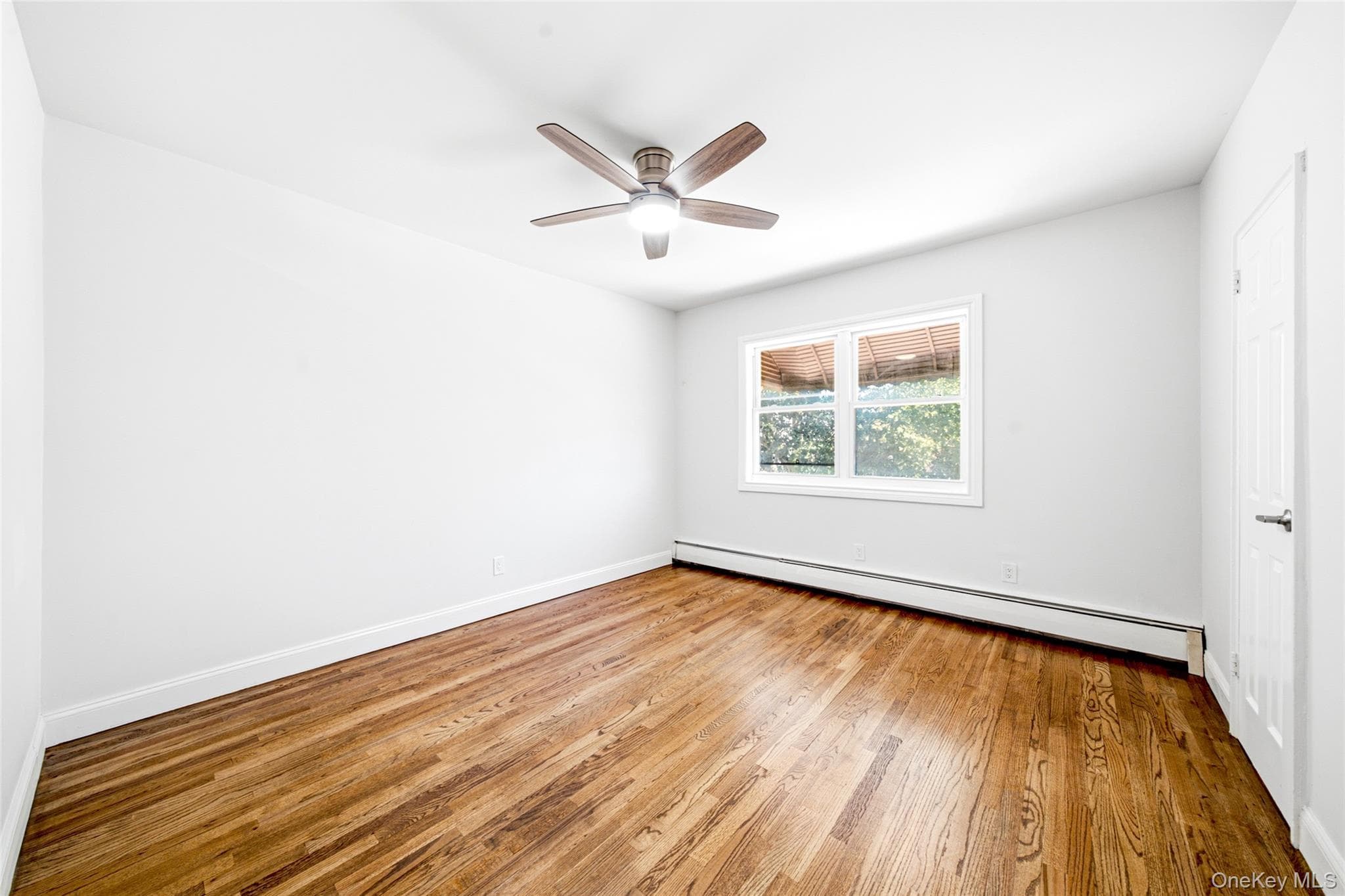 1010 E 230th Street thumbnail 22