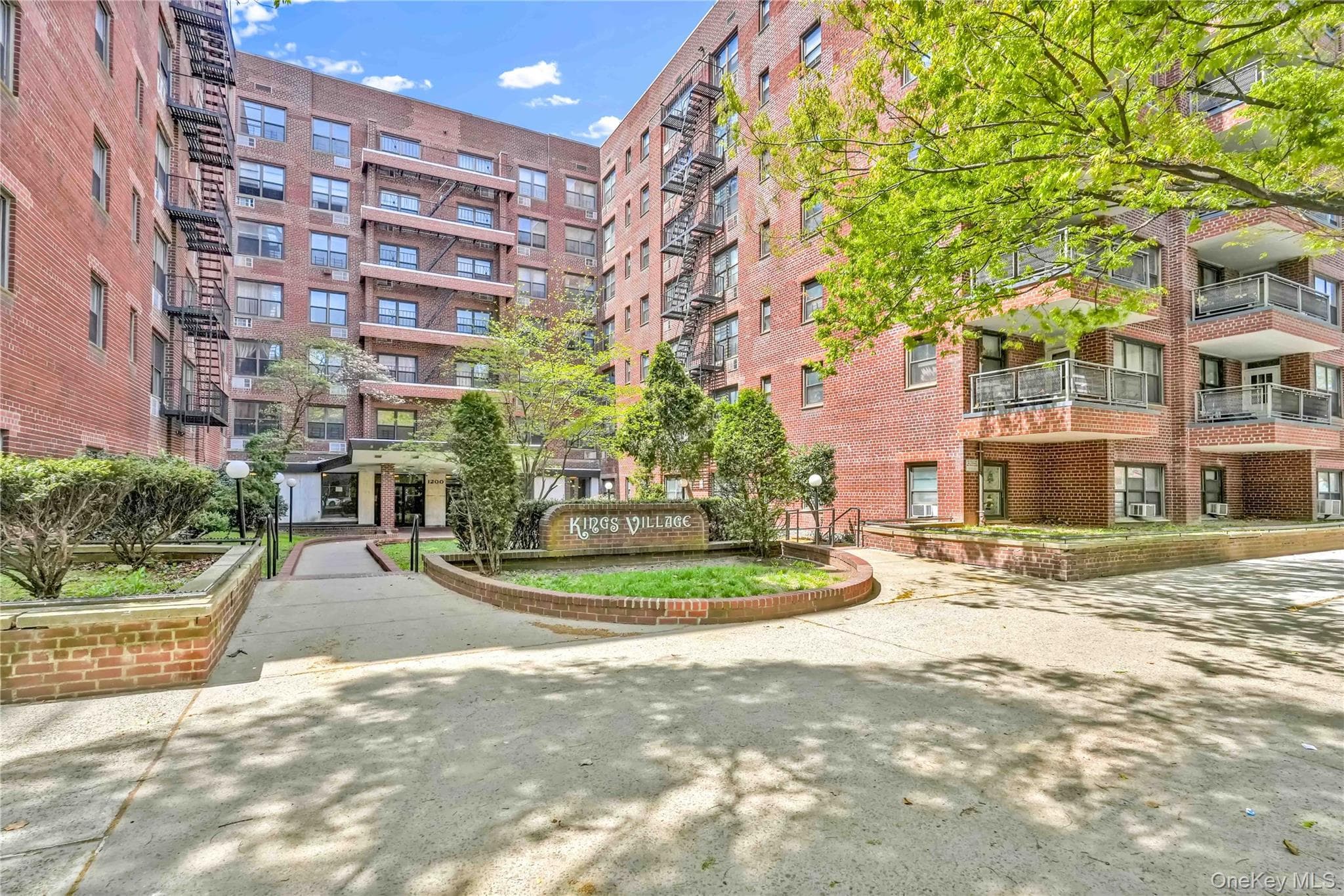 1200 E 53rd Street Unit: 3U thumbnail 2