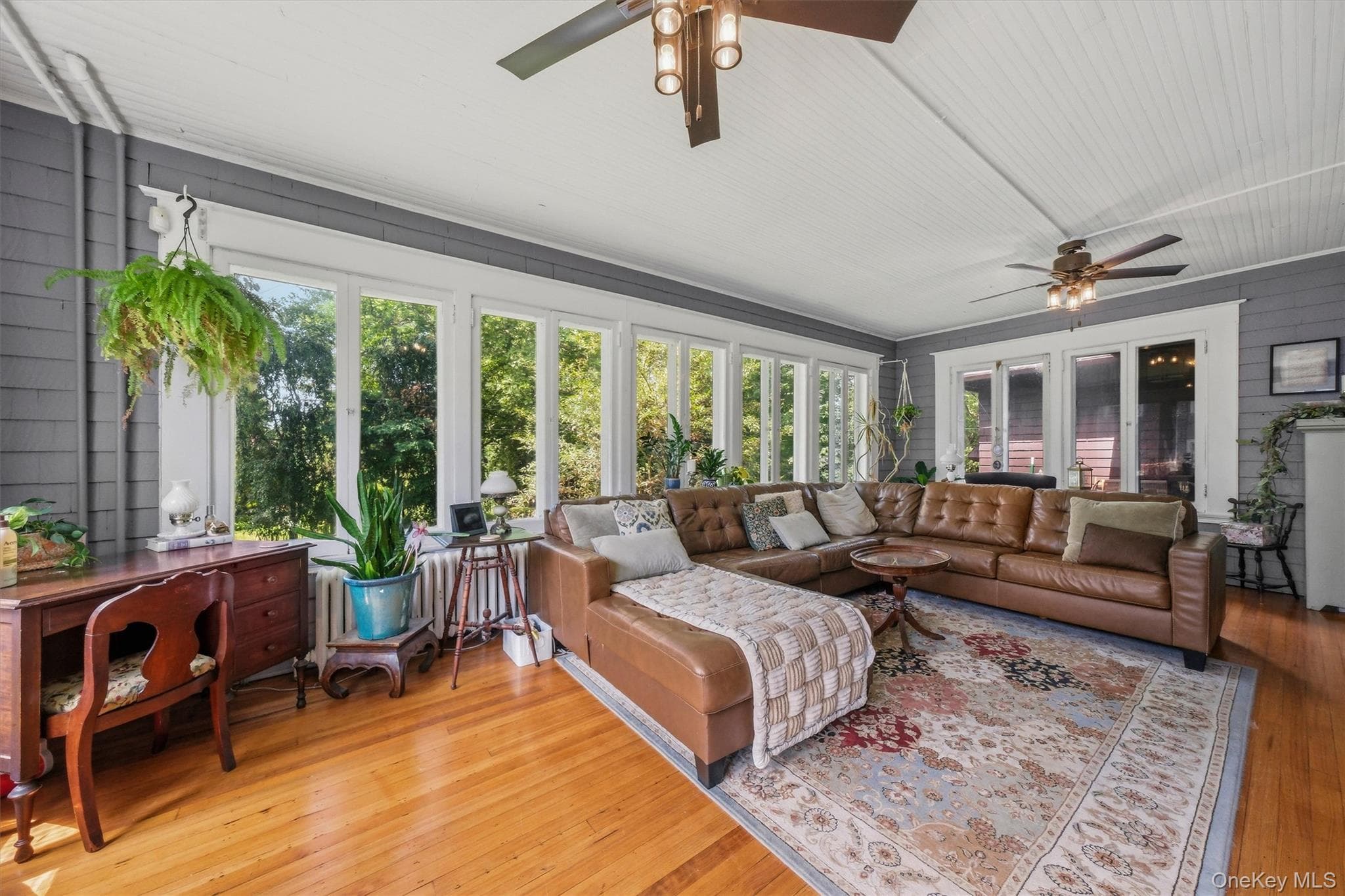 83 Hooker Avenue thumbnail 13