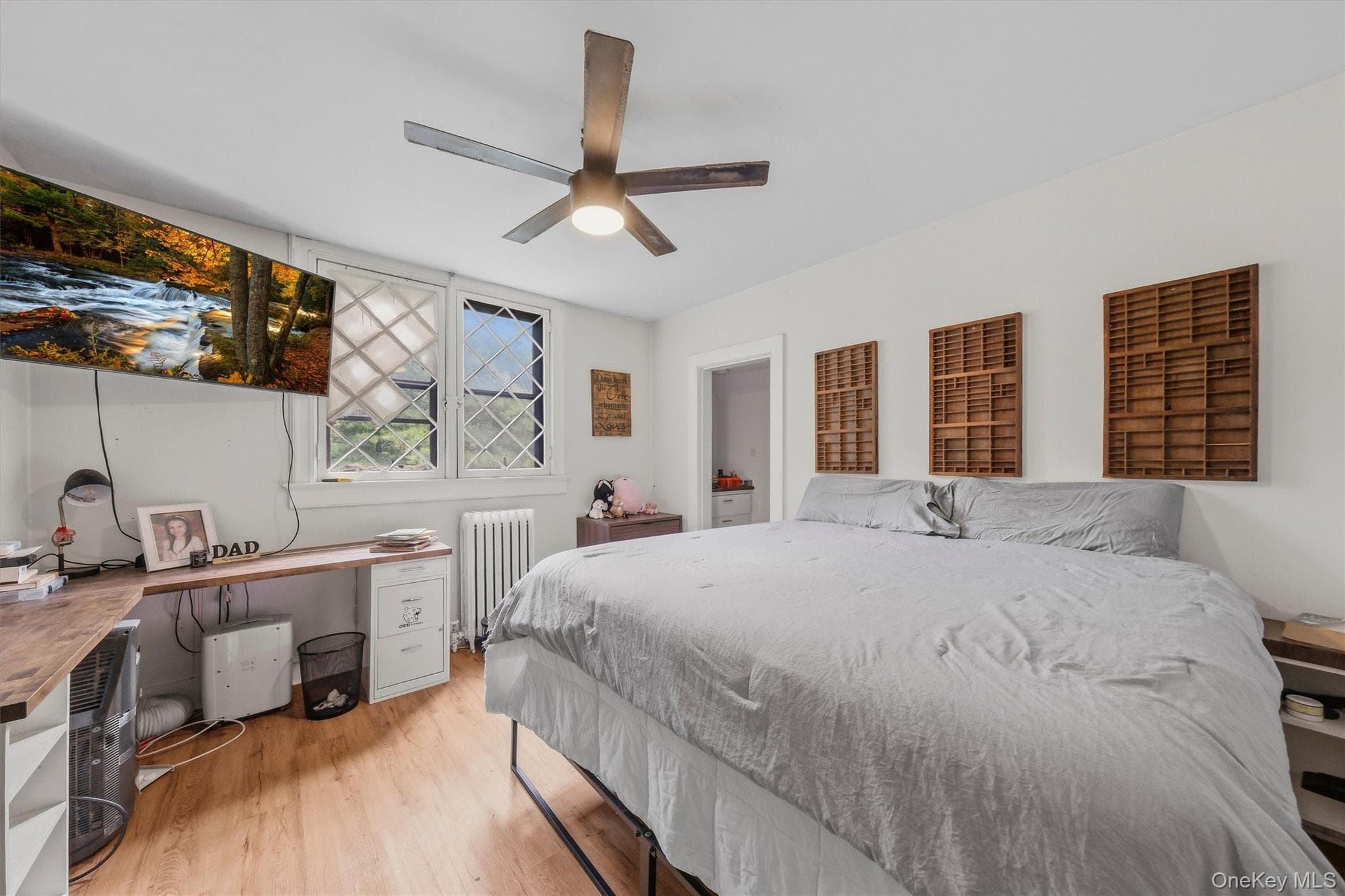 83 Hooker Avenue thumbnail 44