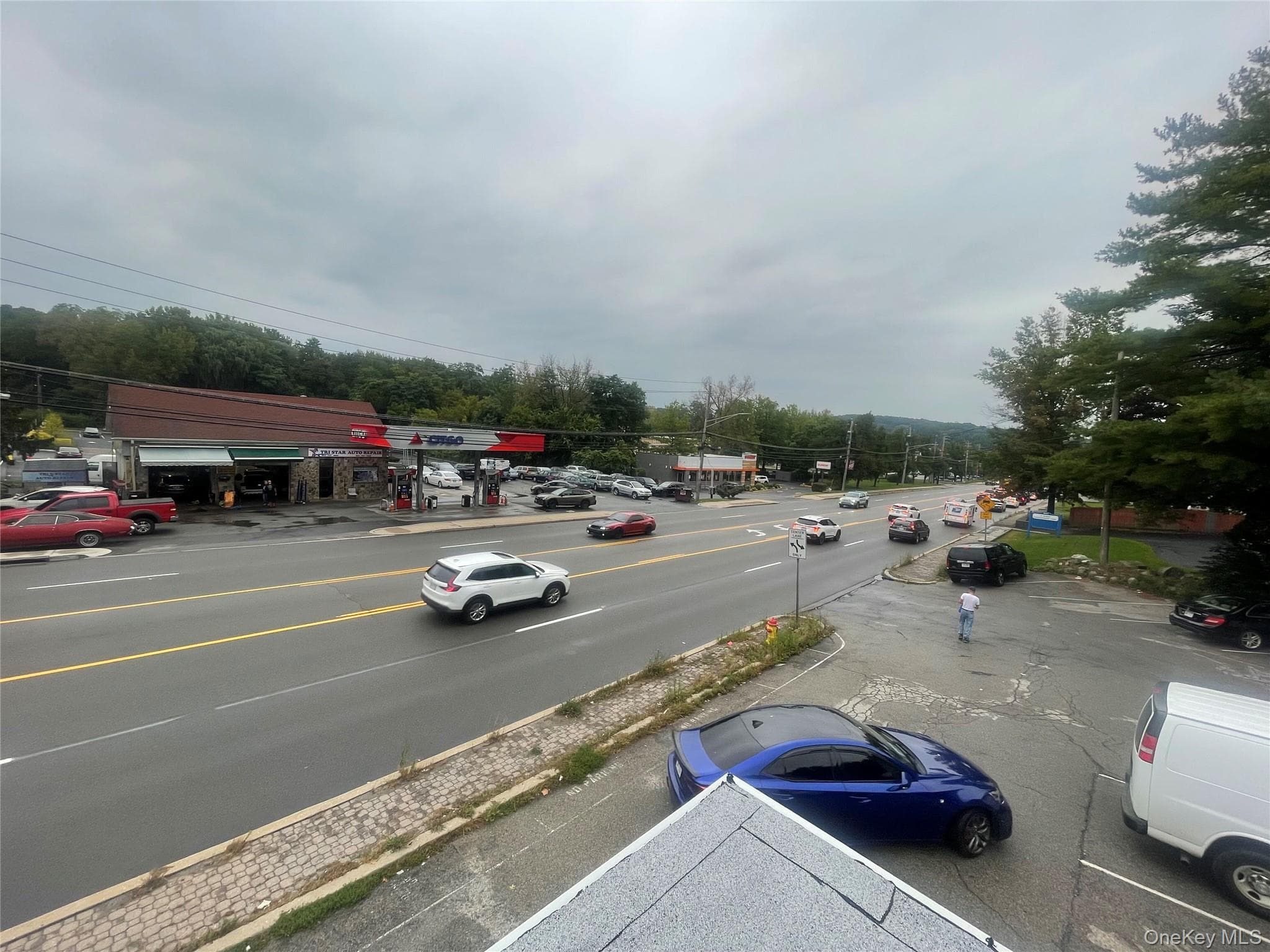 2093 E Main St St thumbnail 7