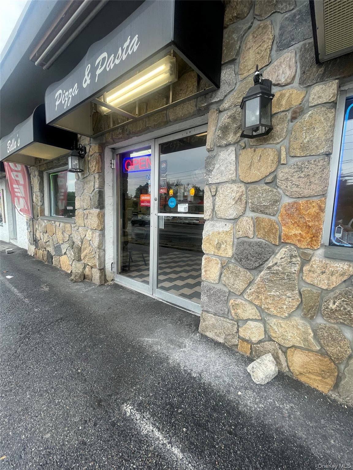 2093 E Main St St thumbnail 2