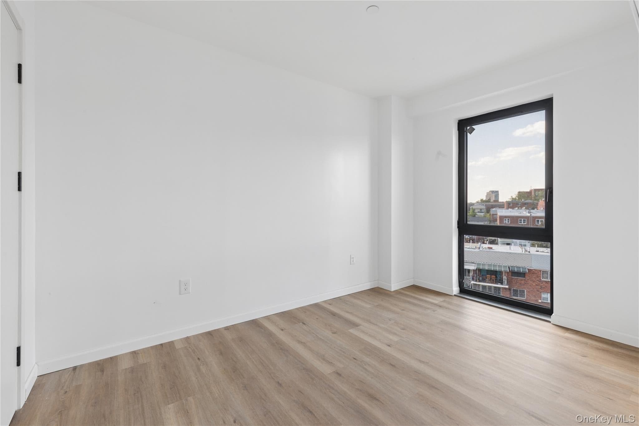 70-25 Queens Boulevard Unit: 7J thumbnail 10