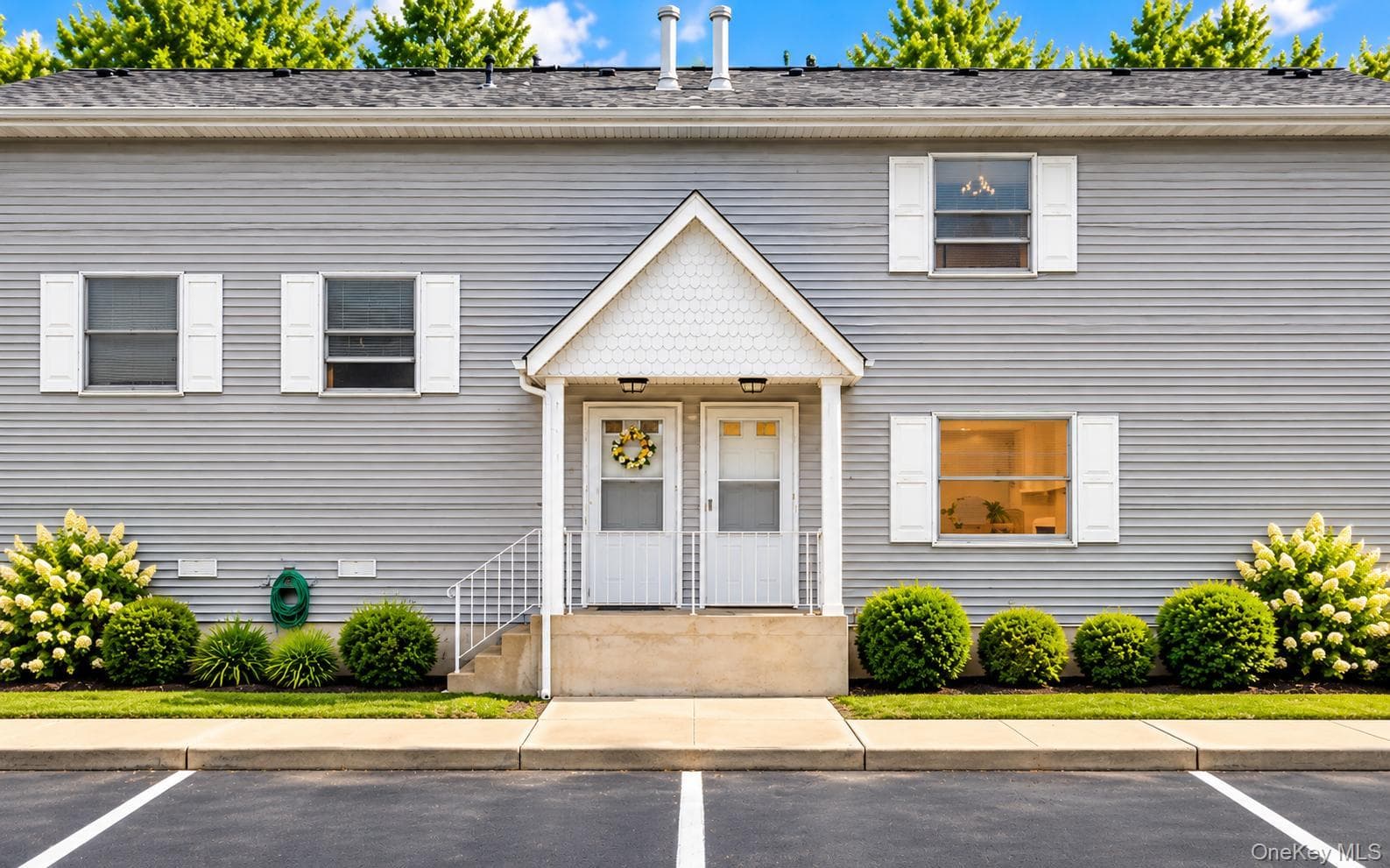292 Hubert Humphrey Drive, Spring Valley
