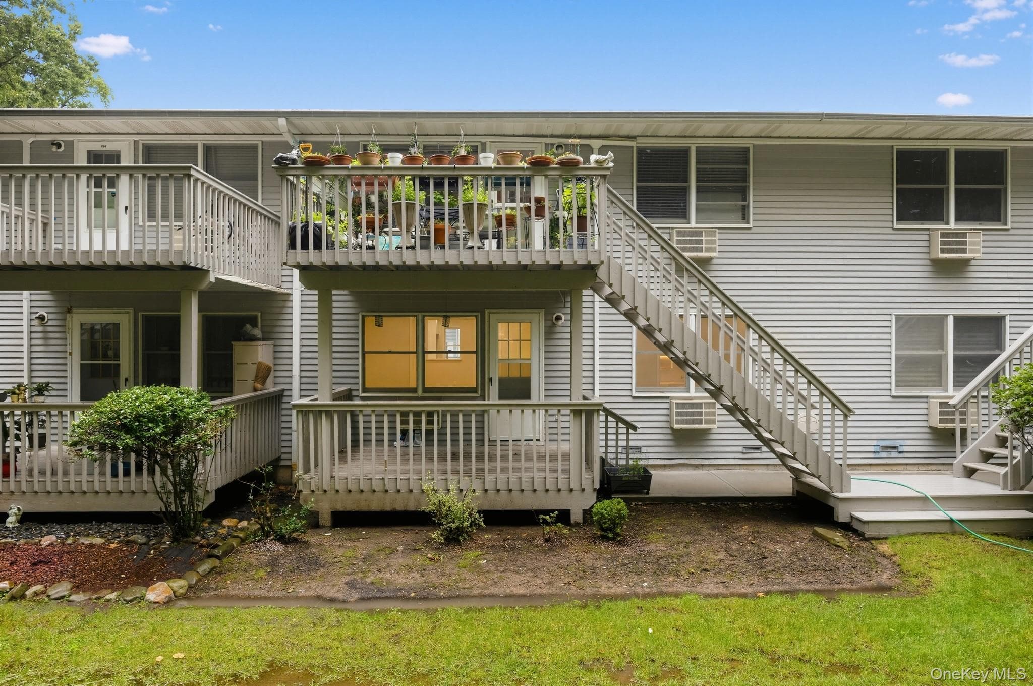 292 Hubert Humphrey Drive thumbnail 3