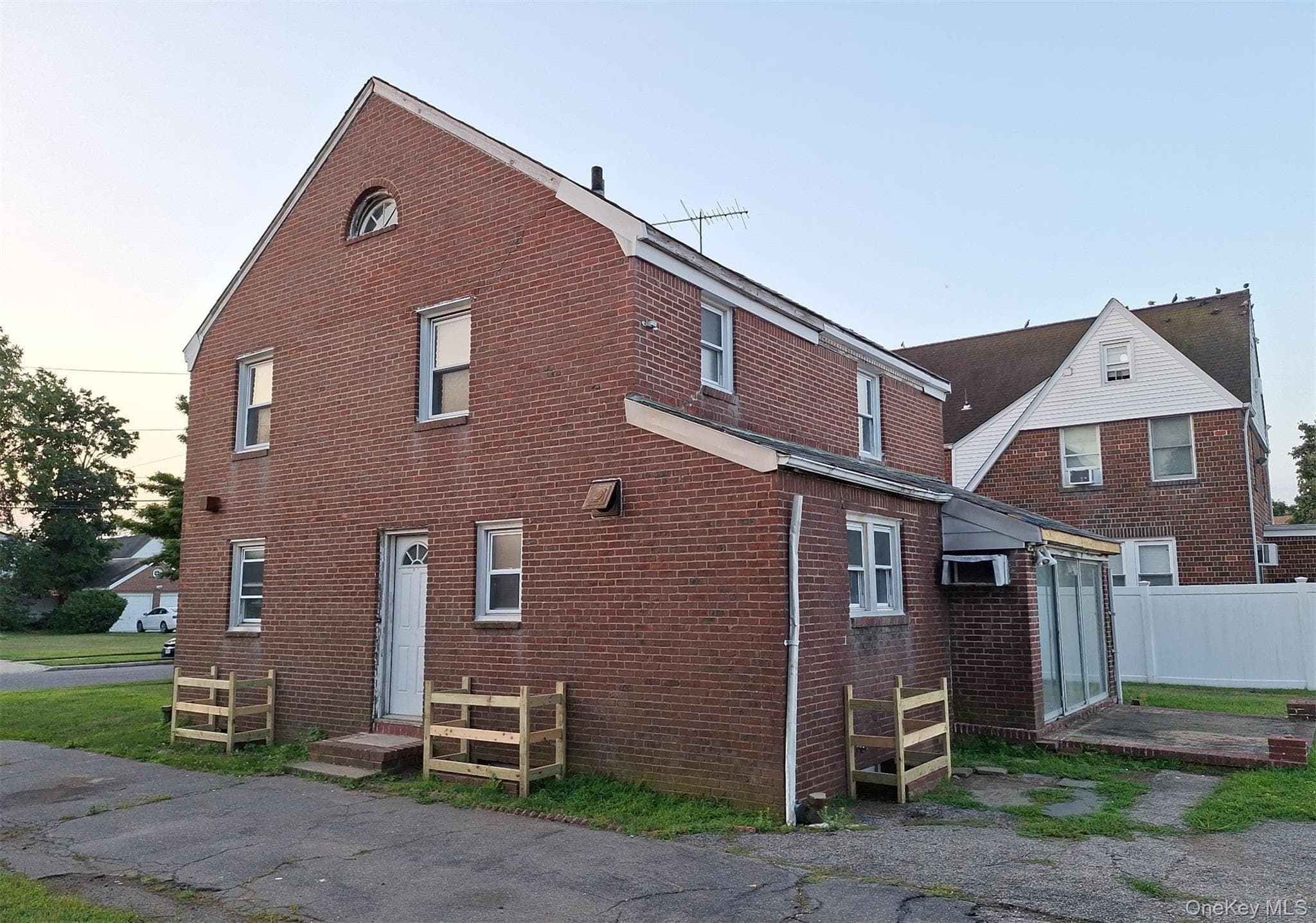 79 Elmwood Avenue thumbnail 15