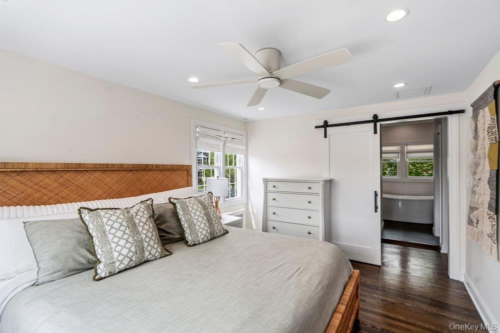 57 Beach Road thumbnail 12