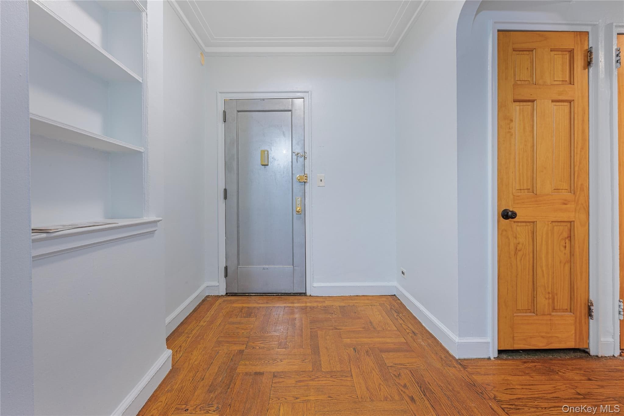 2191 Bolton Street Unit: 5E thumbnail 4