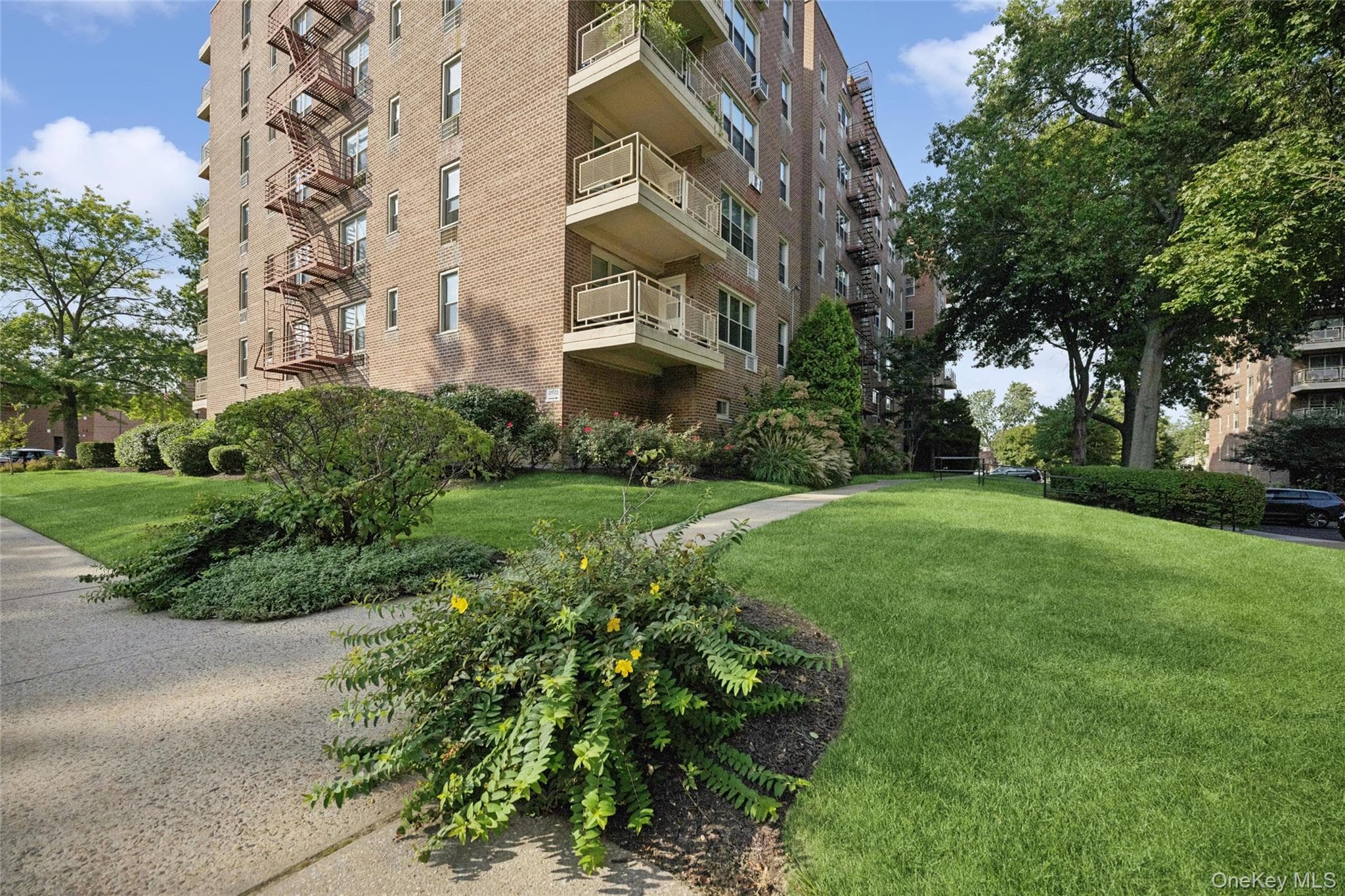 23-35 Bell Blvd. Blvd Unit: 4H thumbnail 24
