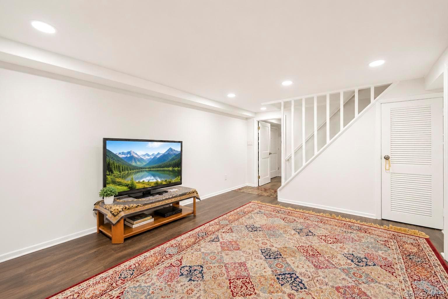 52 E Fenimore Street thumbnail 24