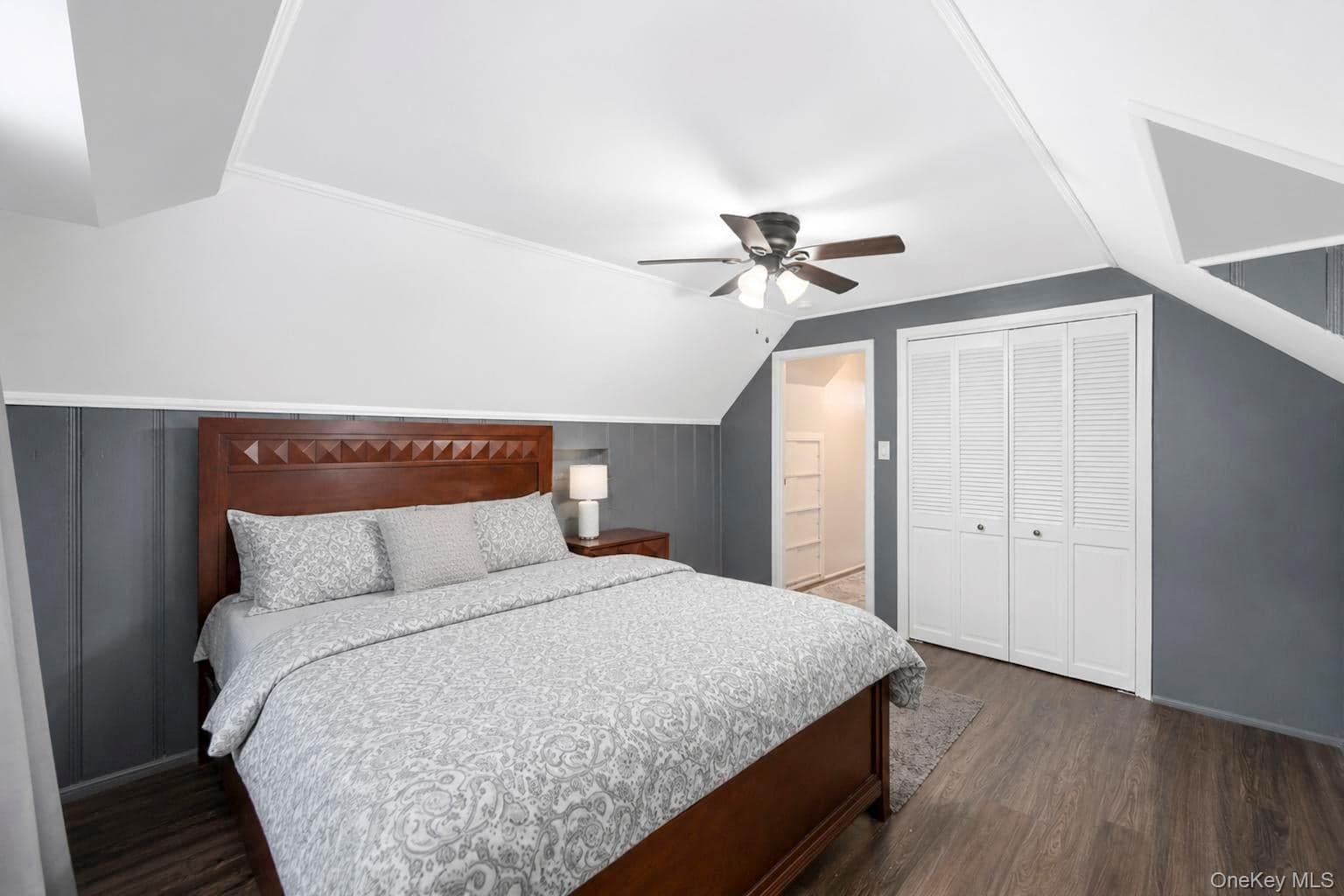 52 E Fenimore Street thumbnail 17