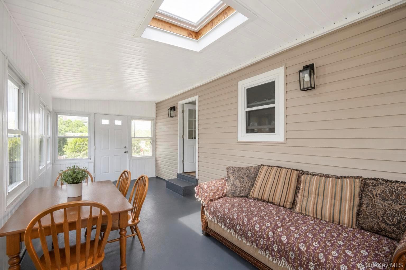 52 E Fenimore Street thumbnail 15