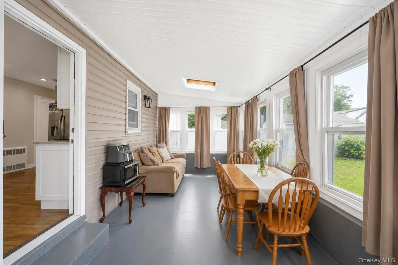 52 E Fenimore Street thumbnail 14