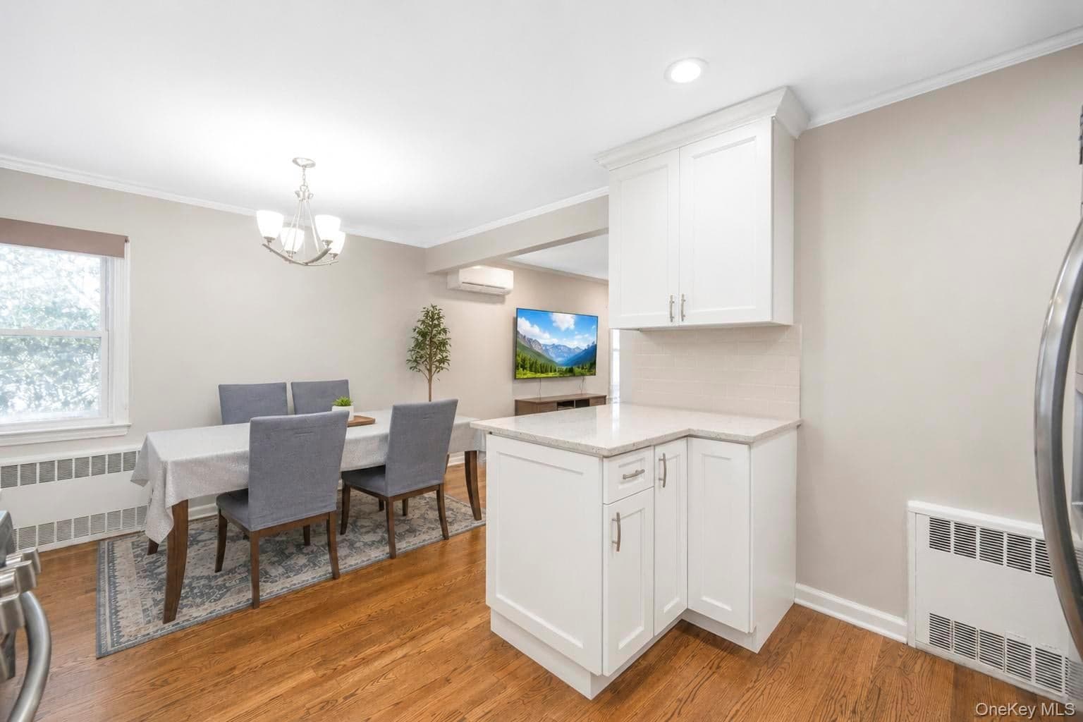 52 E Fenimore Street thumbnail 6
