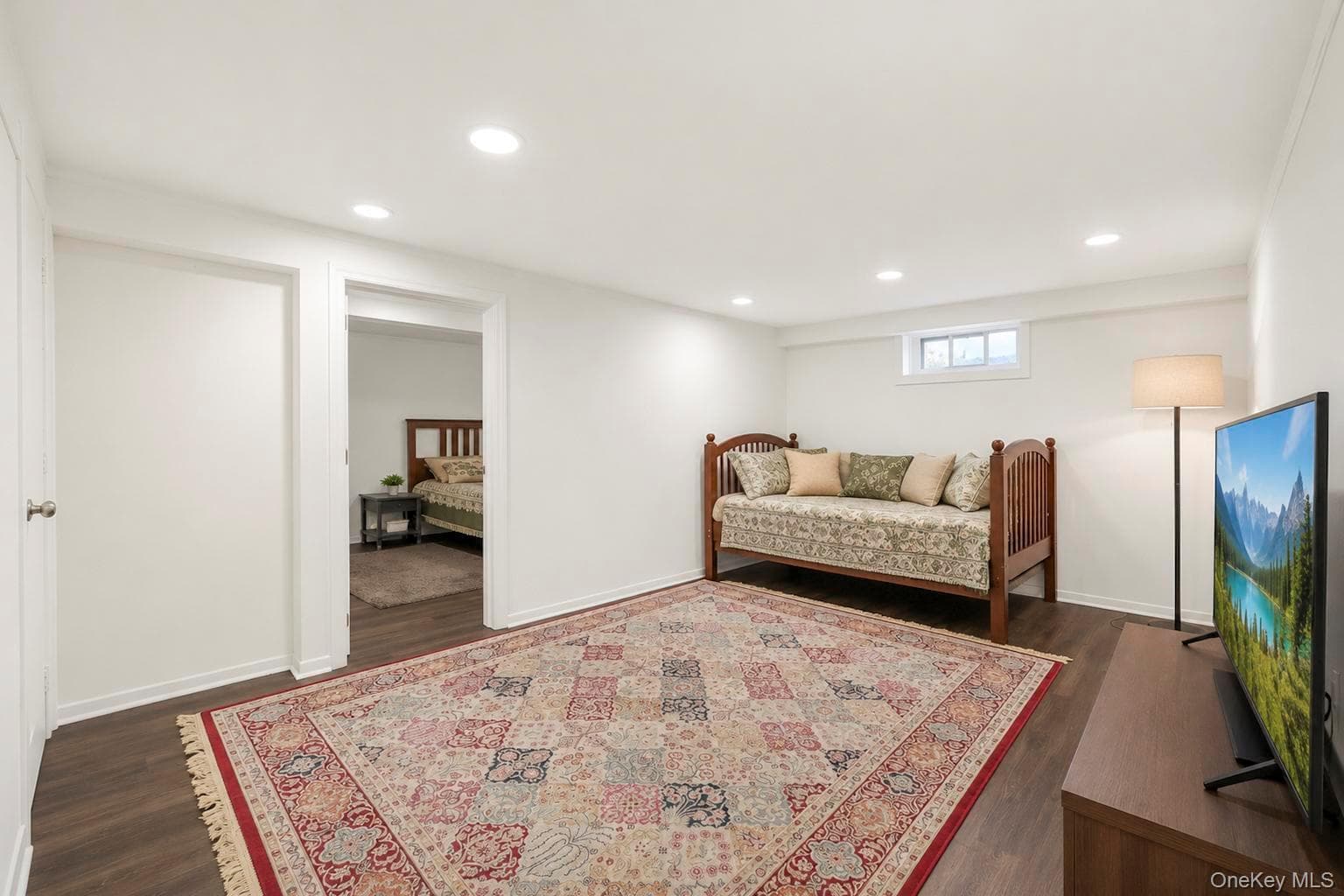 52 E Fenimore Street thumbnail 23