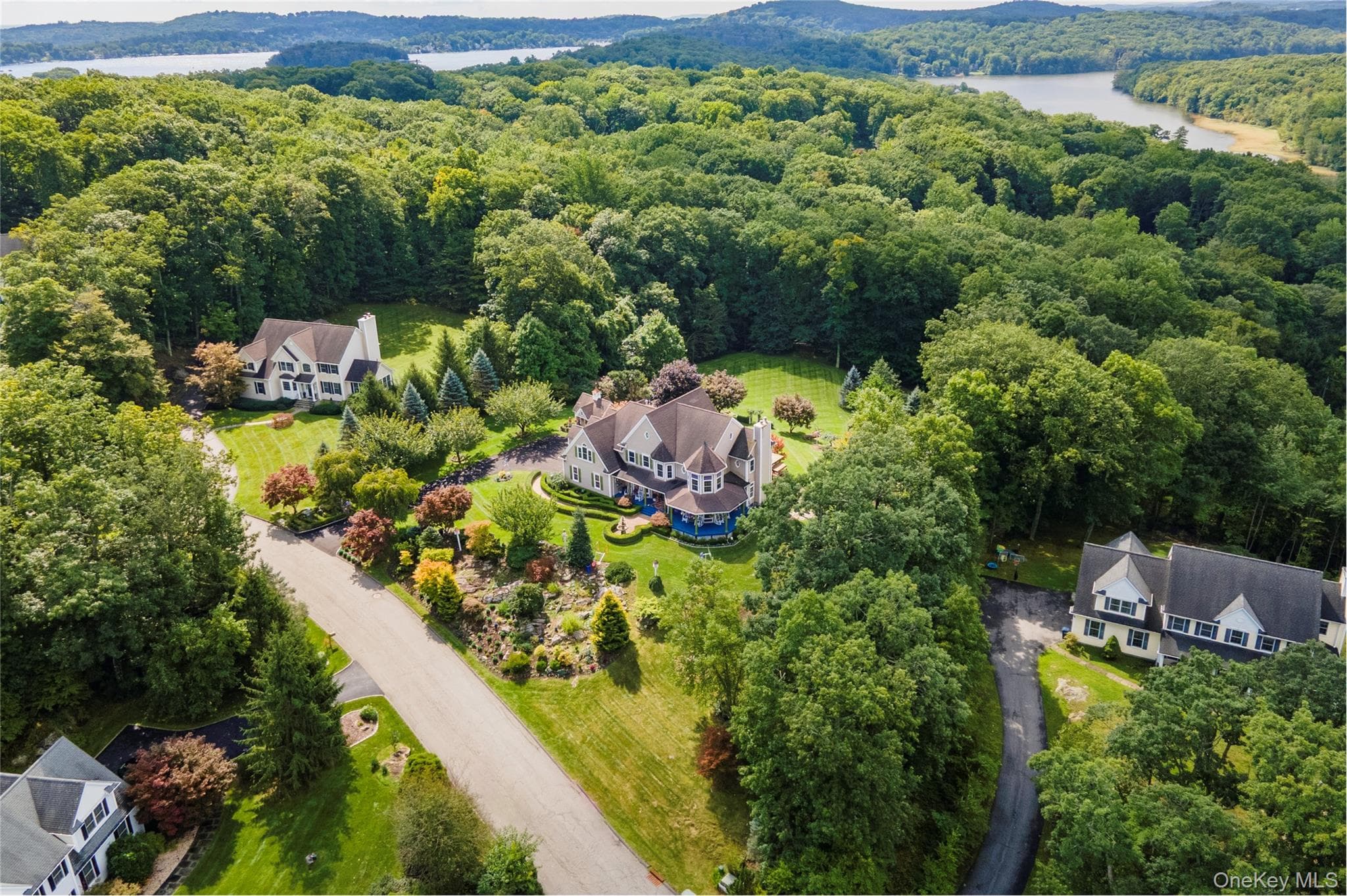 40 Sprucetop Drive thumbnail 36