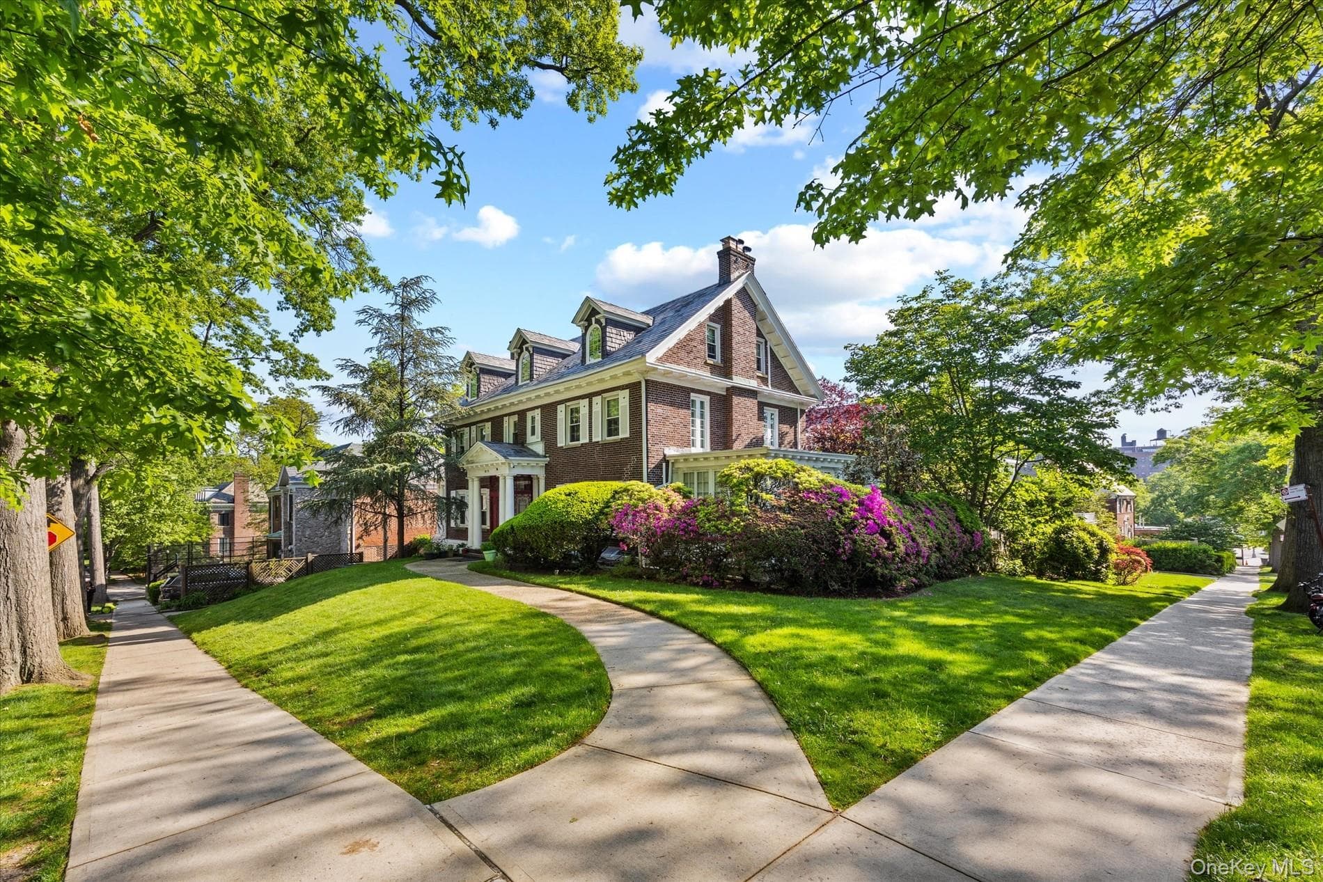 8273 Beverly Road photo 1