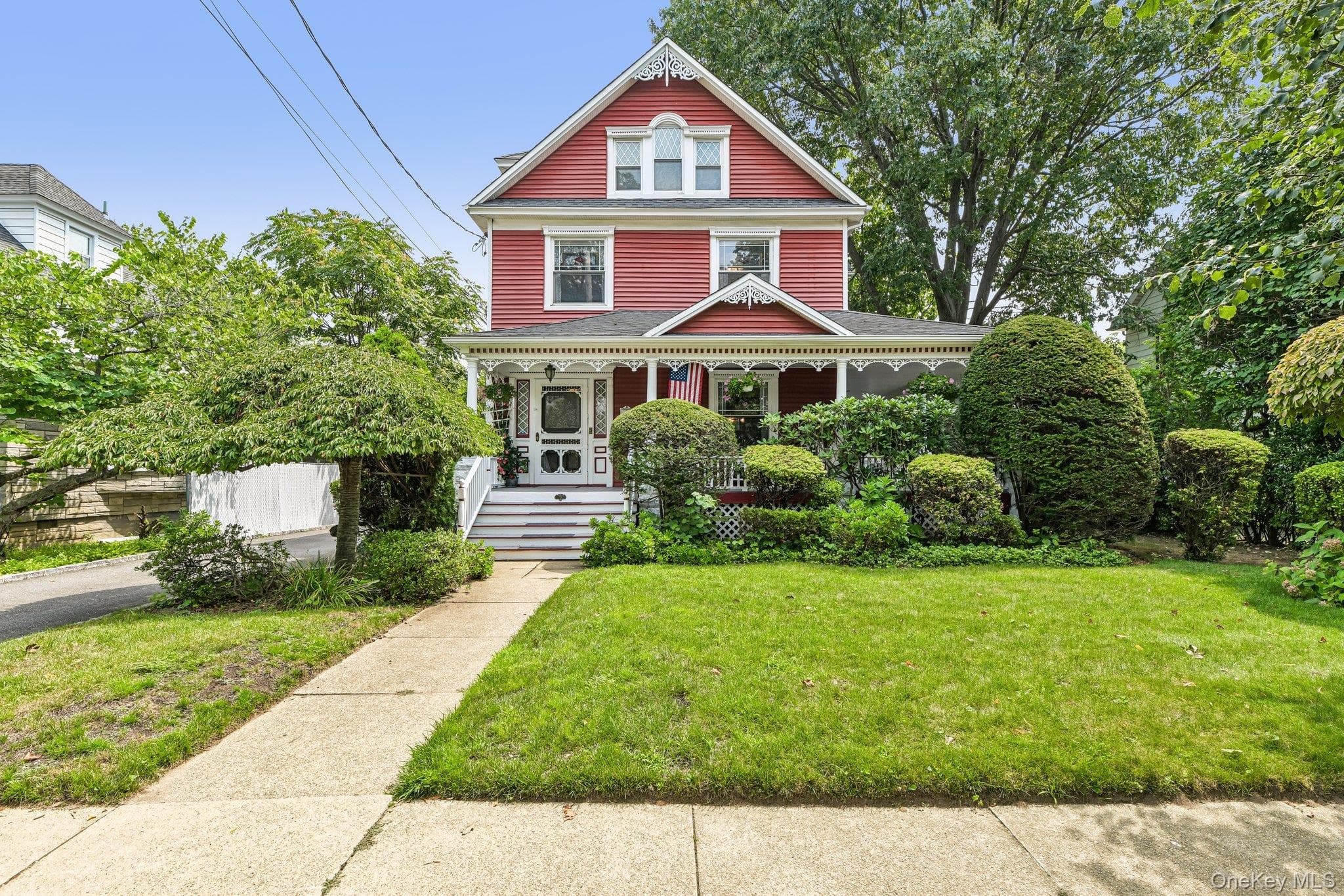 35 Lee Avenue thumbnail 2