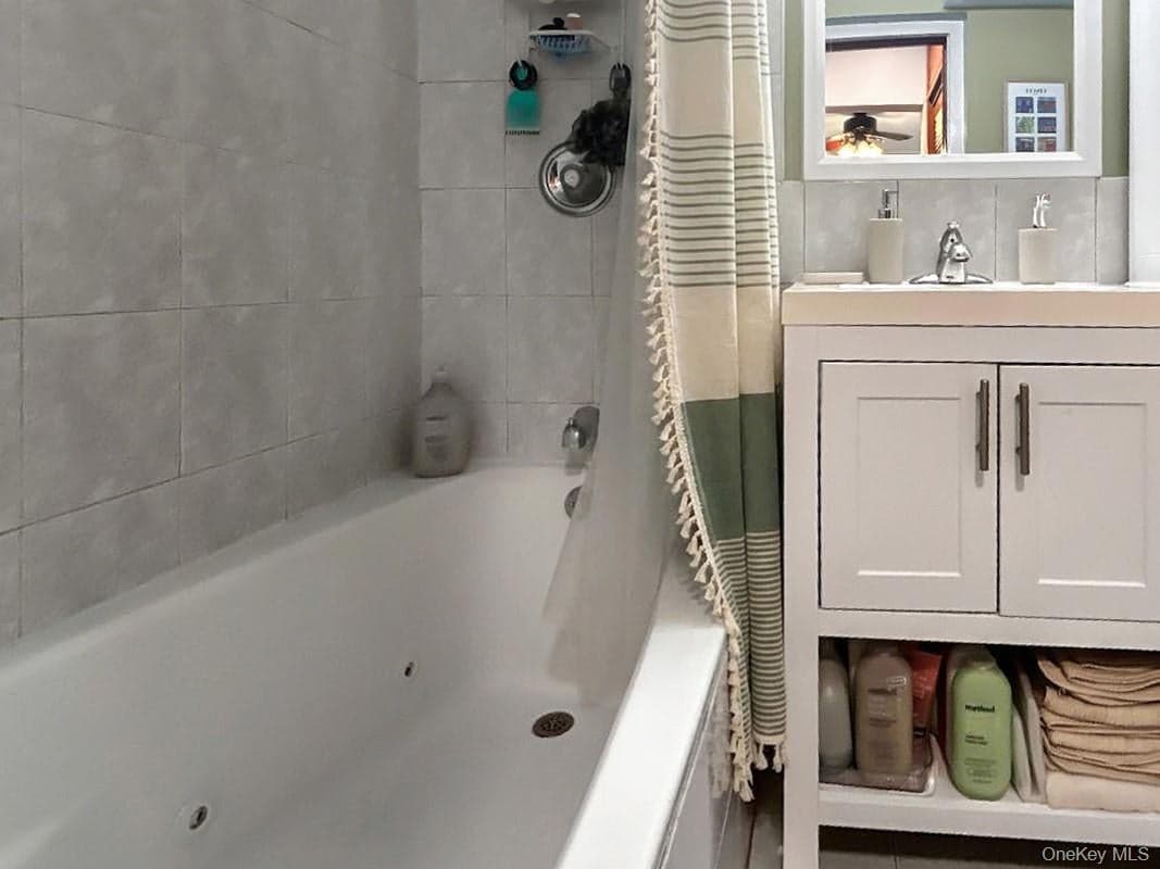 130 Beach 121st Street Unit: 3B thumbnail 8
