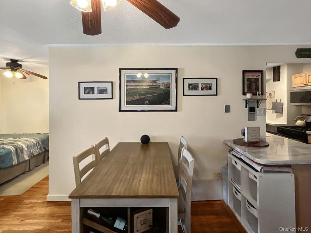 130 Beach 121st Street Unit: 3B thumbnail 3