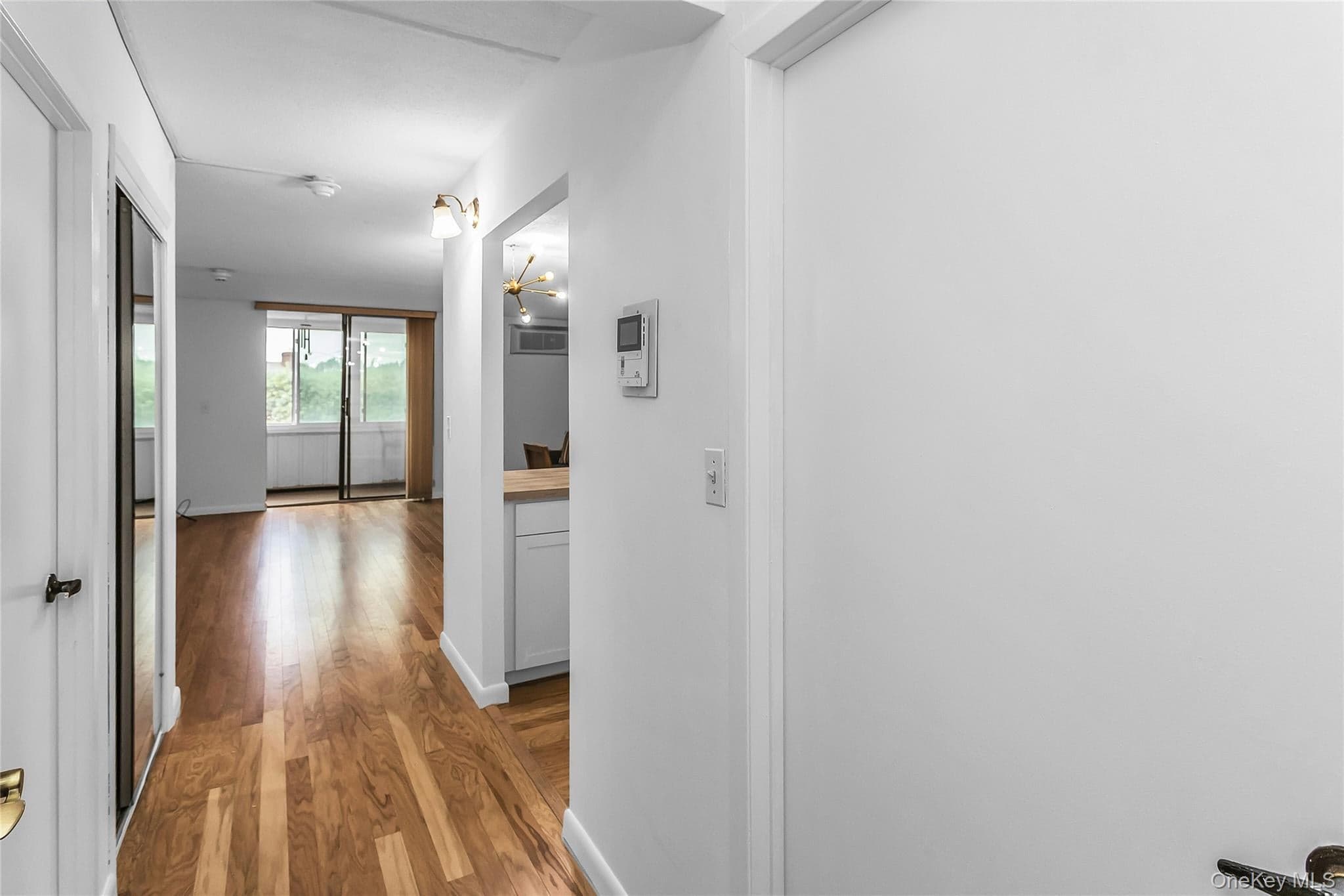 800 Willis Avenue Unit: 105 thumbnail 2