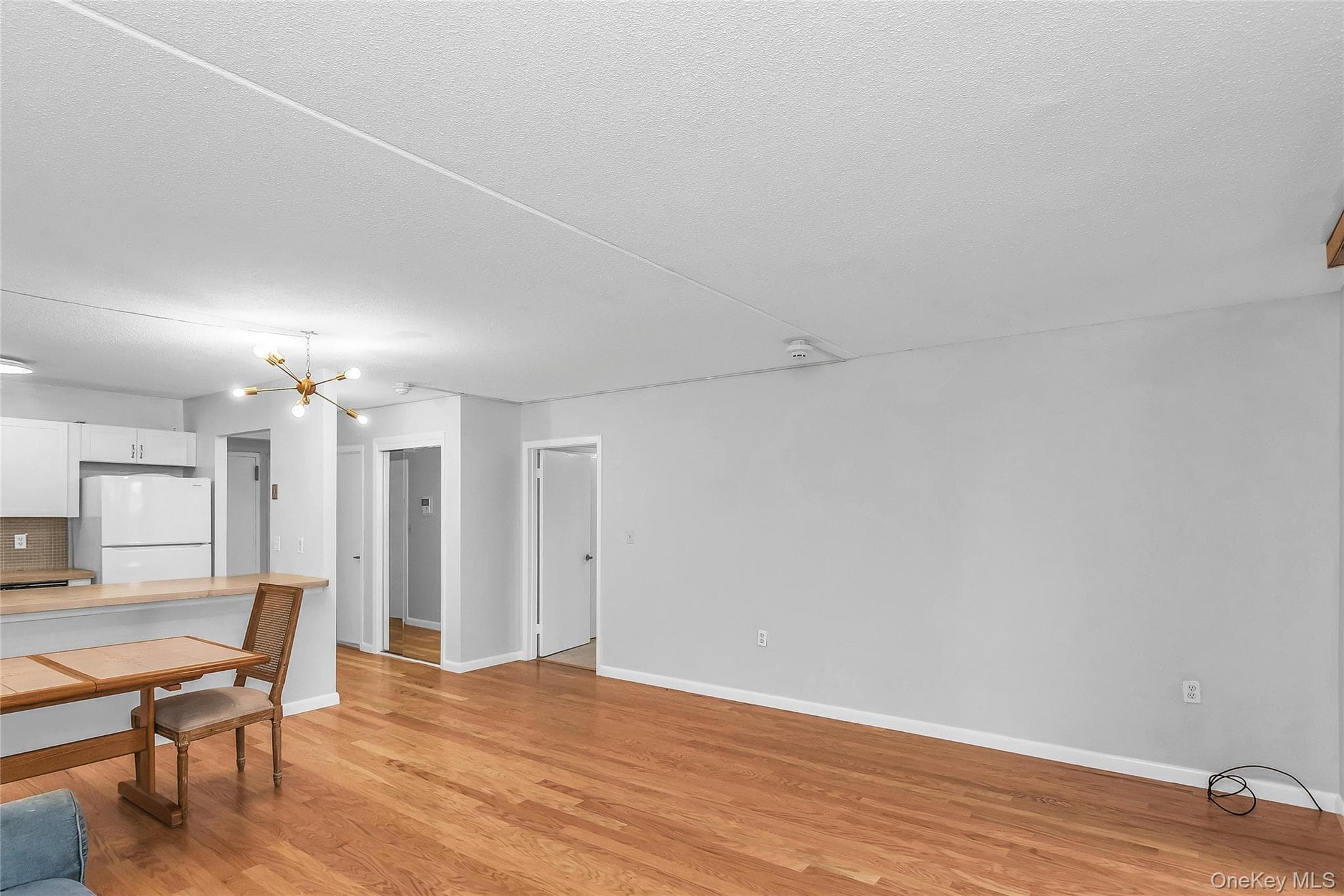 800 Willis Avenue Unit: 105 thumbnail 6