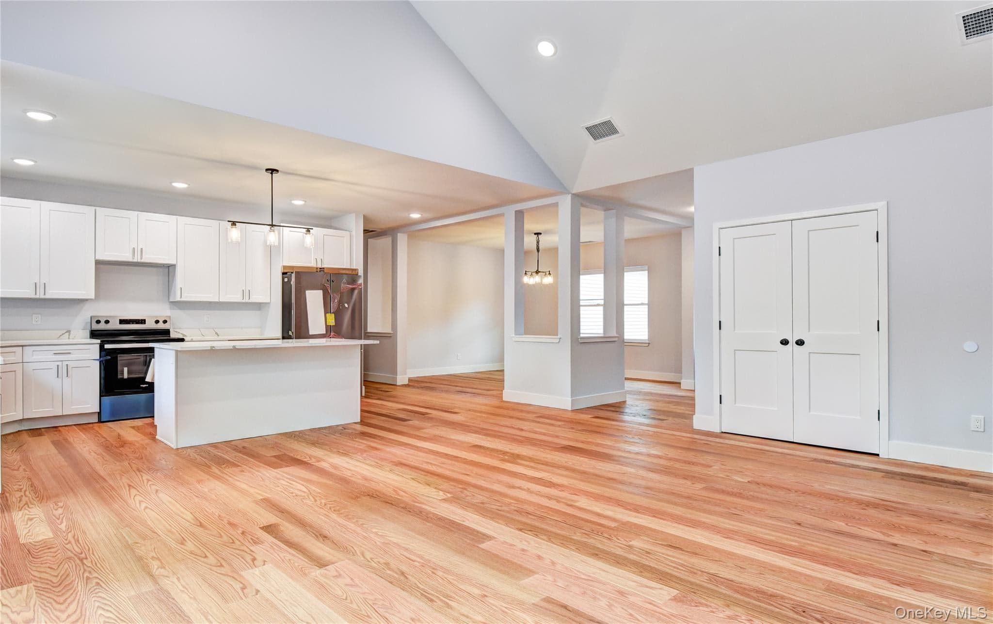 12 Tamarack Drive thumbnail 10