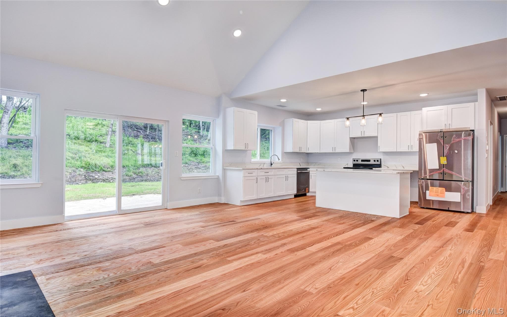 12 Tamarack Drive thumbnail 11