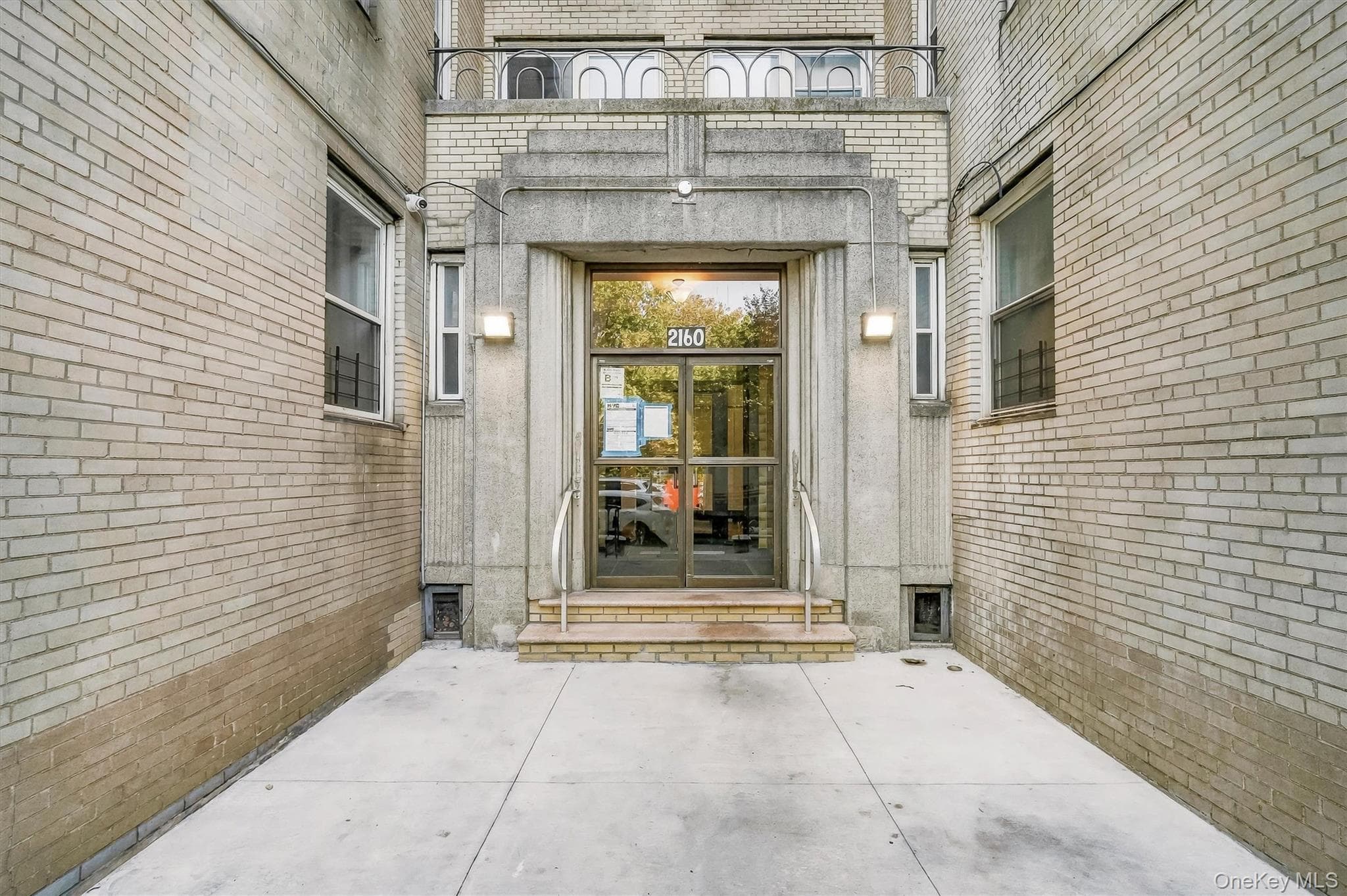 2160 Bronx Park Unit: 5D thumbnail 2