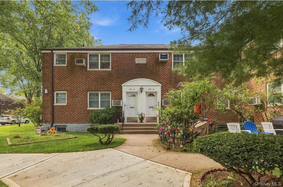 249-33 60th Avenue Unit: LOWER, Little Neck