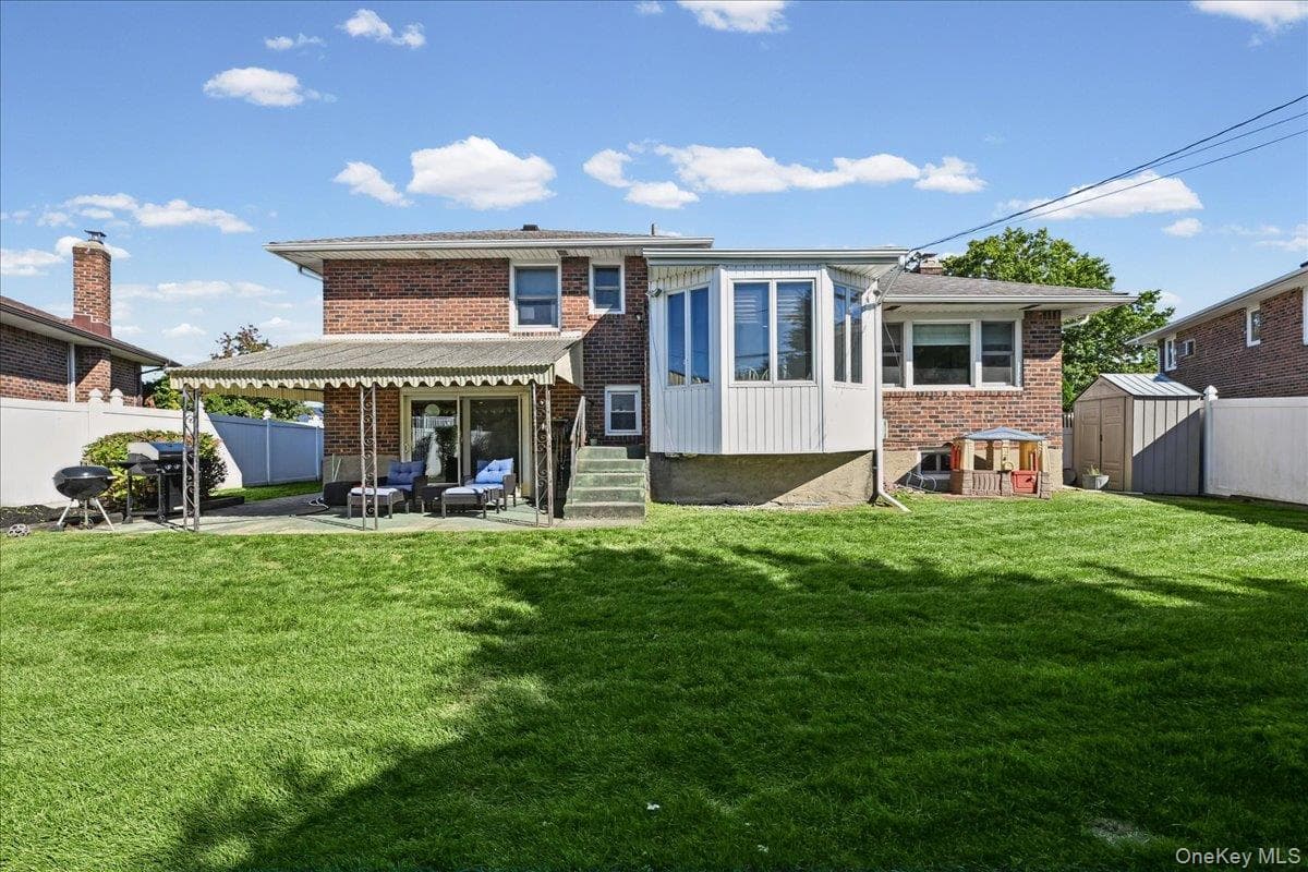 698 Edgewood Drive thumbnail 32