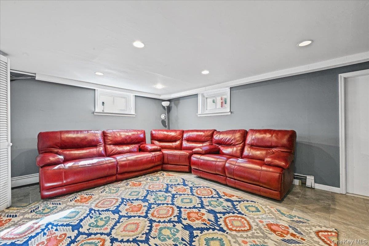 698 Edgewood Drive thumbnail 27
