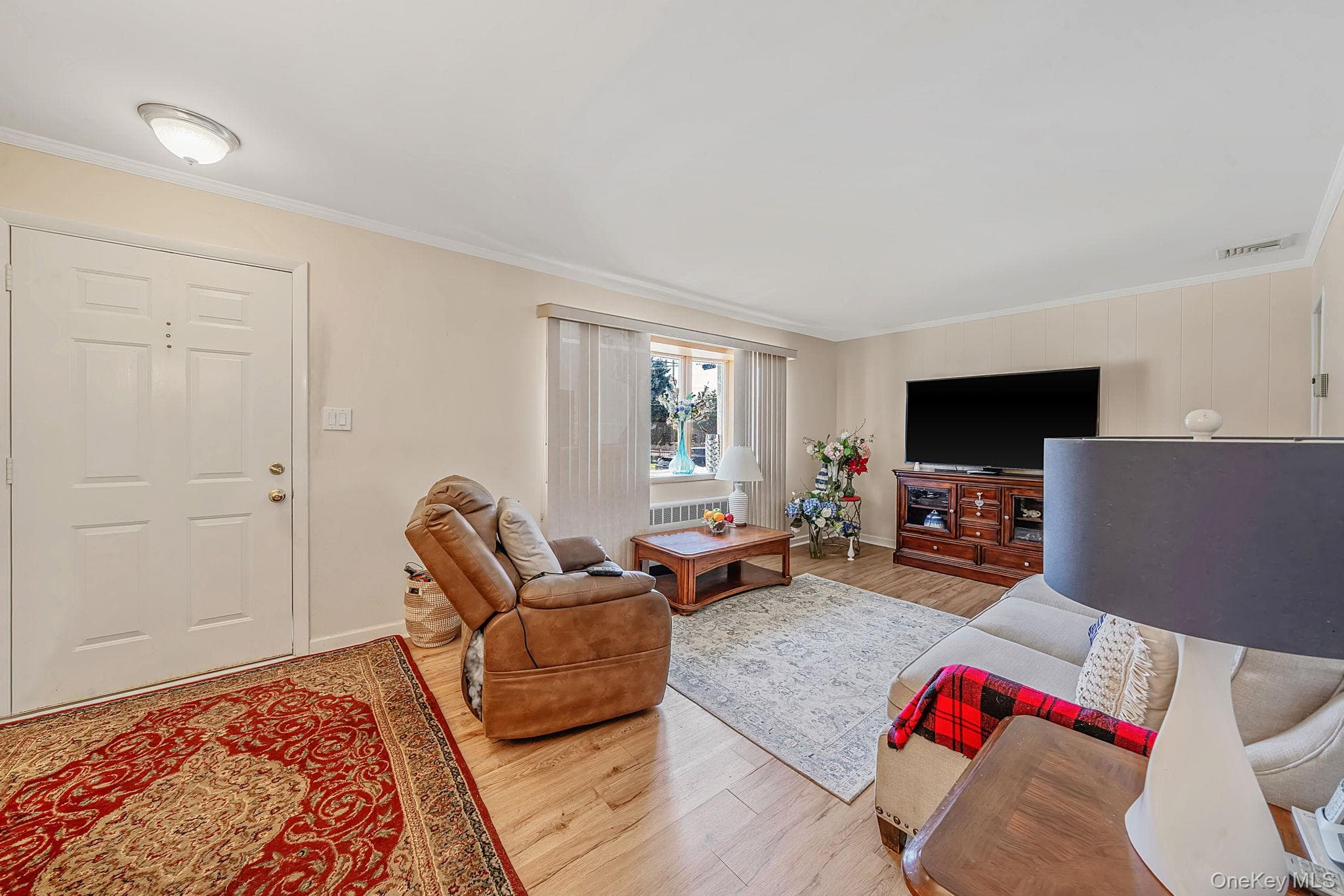 52 Eastlake Avenue thumbnail 4
