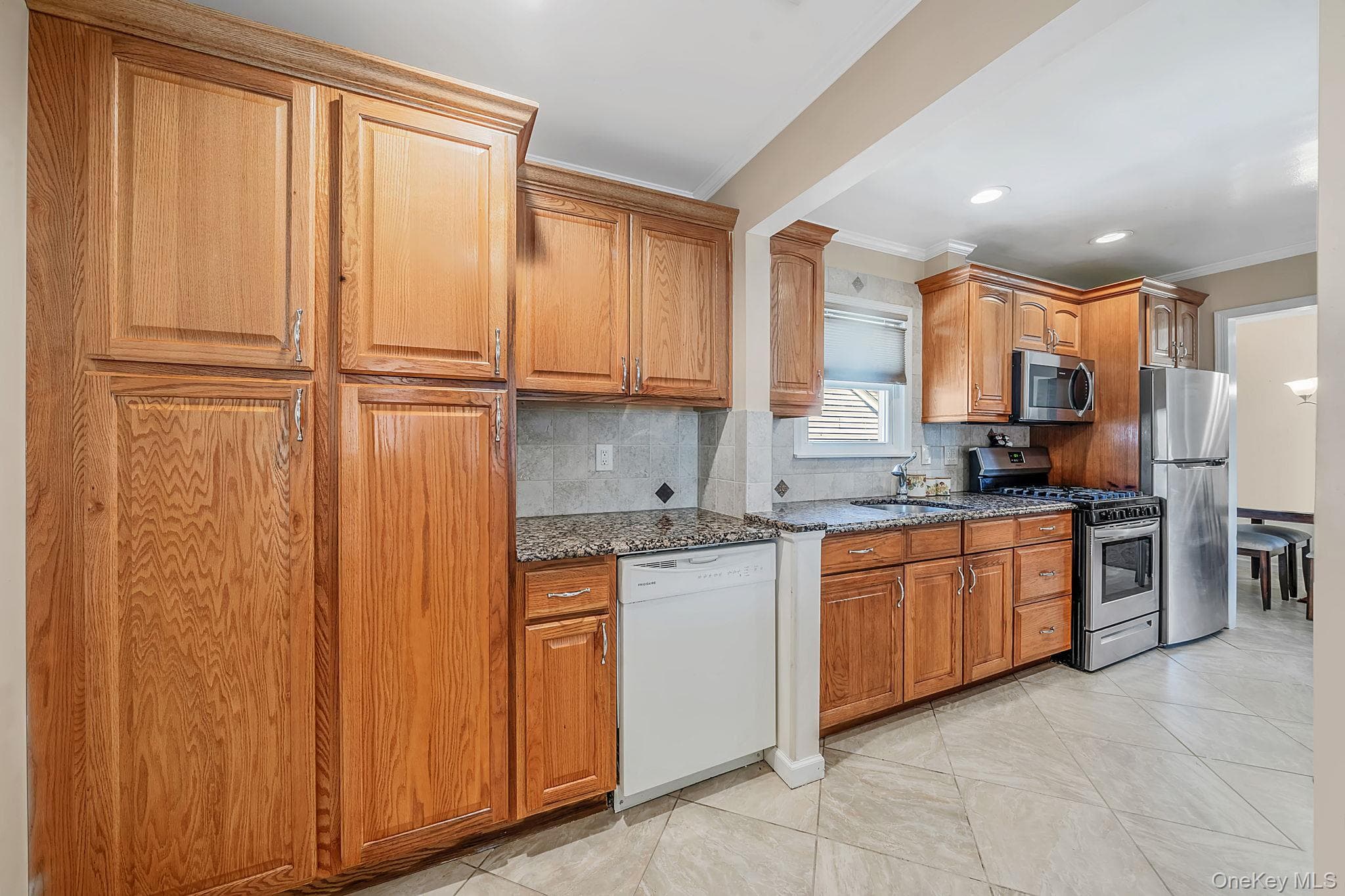 52 Eastlake Avenue thumbnail 11