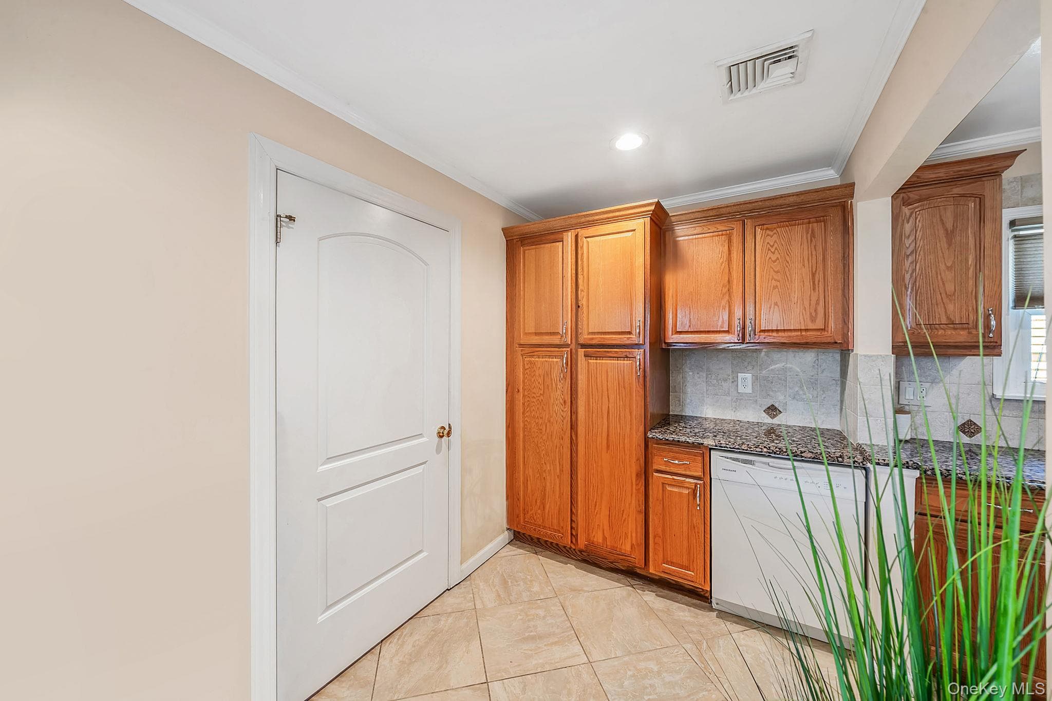 52 Eastlake Avenue thumbnail 12