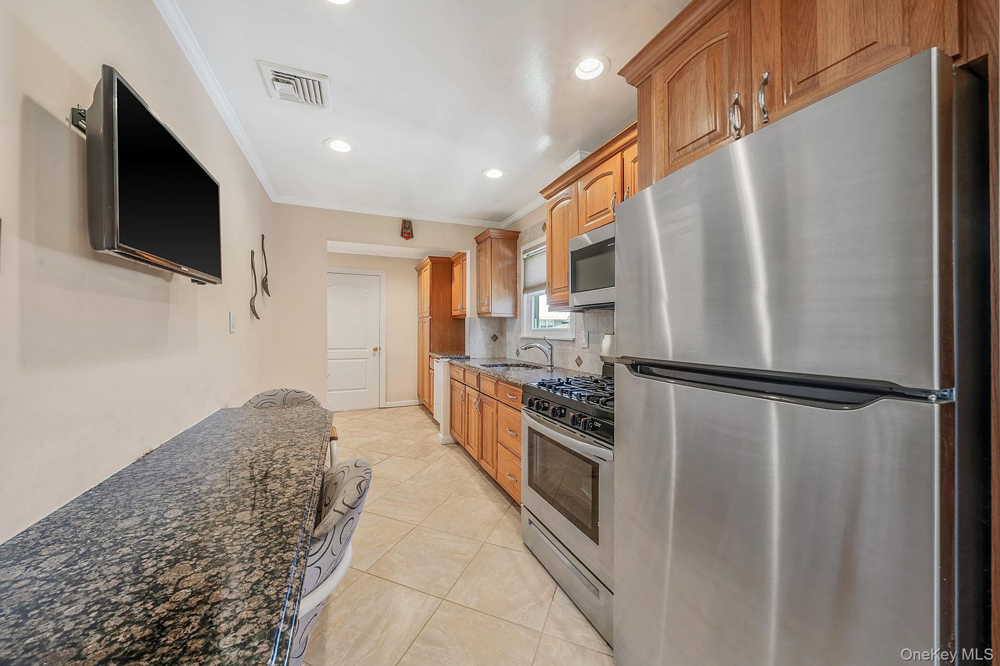 52 Eastlake Avenue thumbnail 10